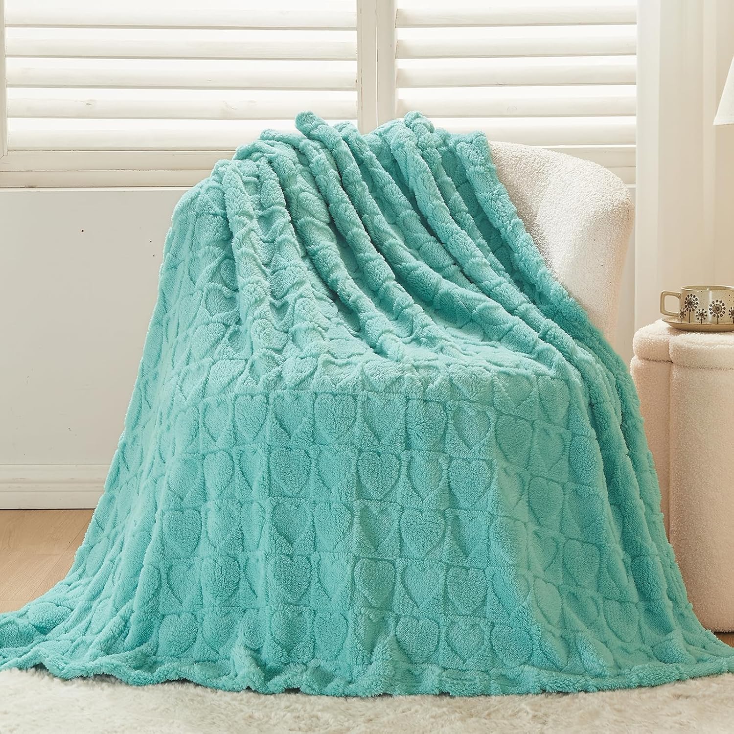 NEWCOSPLAY Super Soft Throw Blanket Sage Green Love Premium Silky Flannel Fleece 3D Heart Checkered Lightweight Bed Blanket All Season Use (Sage Green Love, Throw(50"x70")) - Image 4
