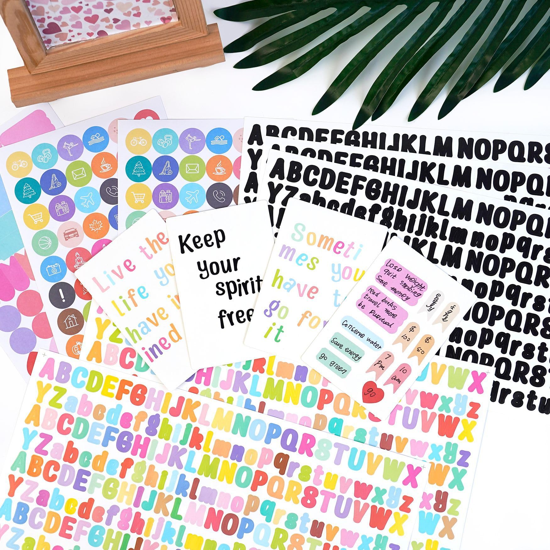 Kit de pizarra de ensueño - Kit Vision Board – 270 Cartas Imágenes + Tablero Laminarte Reutilizable – Kit DIY con Stickers de Letras, Iconos y Etiquetas – 30 Temáticas para Alcanzar Vida Ideal