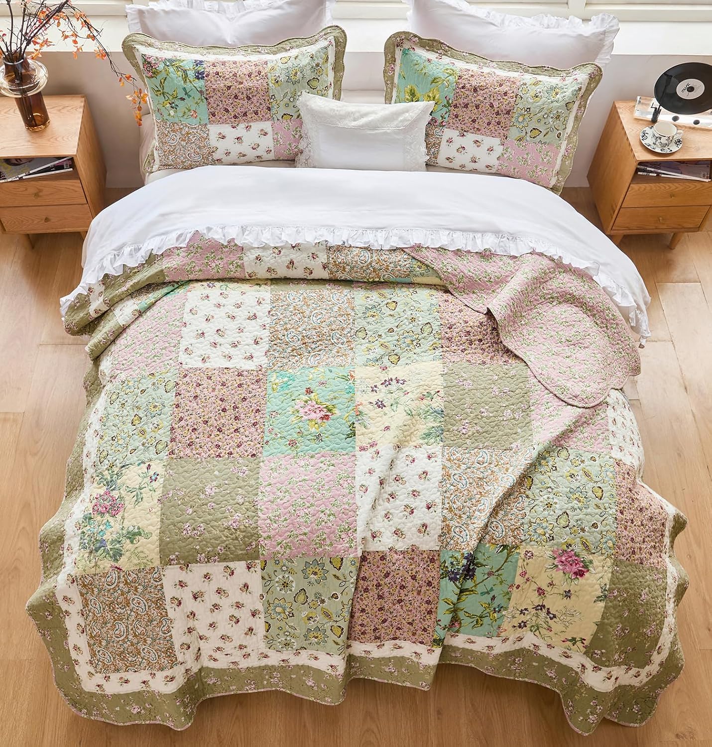 Brandream Queen Size Patchwork Quilts Cotton Quilt Set Green Cottage Floral Quilts American Country Rustic Coverlet Set 3-Piece