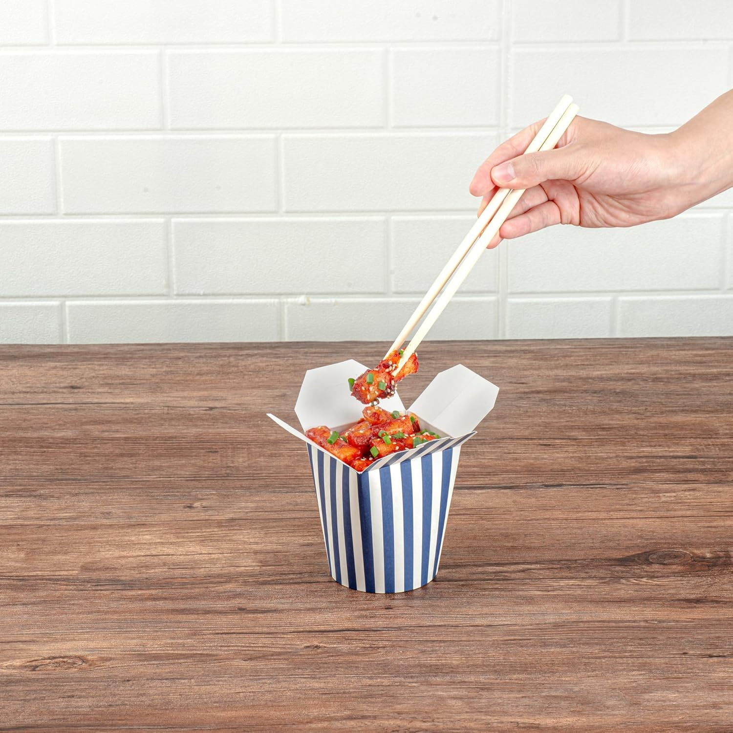 Restaurantware Bio Tek 3.2 x 2.9 x 4 Inch Food Containers 200 Noodle Takeaway Boxes - Disposable Striped Blue And White Paper 16 Ounce Take Out Boxes Round For Hot Or Cold Foods