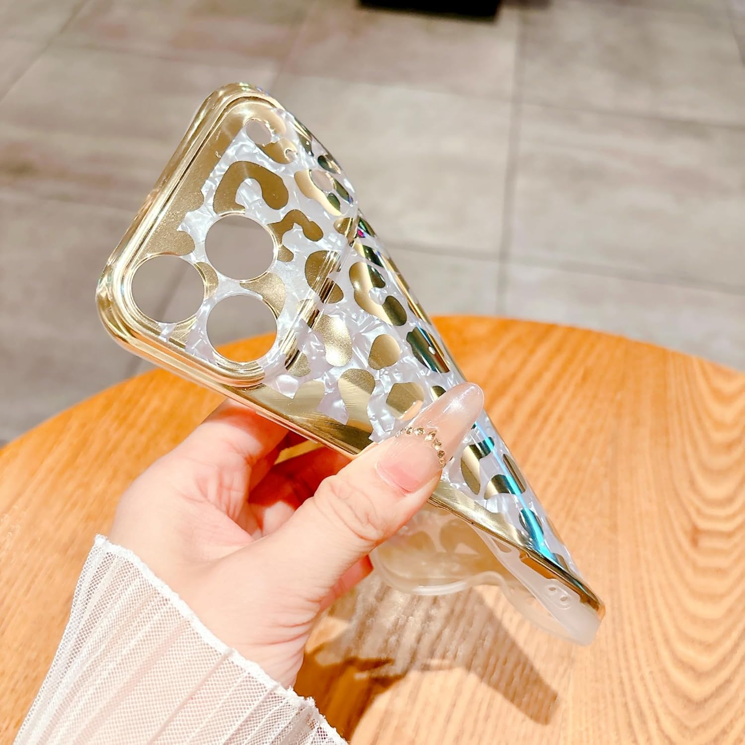 for iPhone 17 Pro Case,Golden Plating Leopard Pattern,Glitter Bling IMD Design with Strong Design Sense,Soft TPU Shockproof Full-Body Protective Phone Case for Girls & Women - Image 7