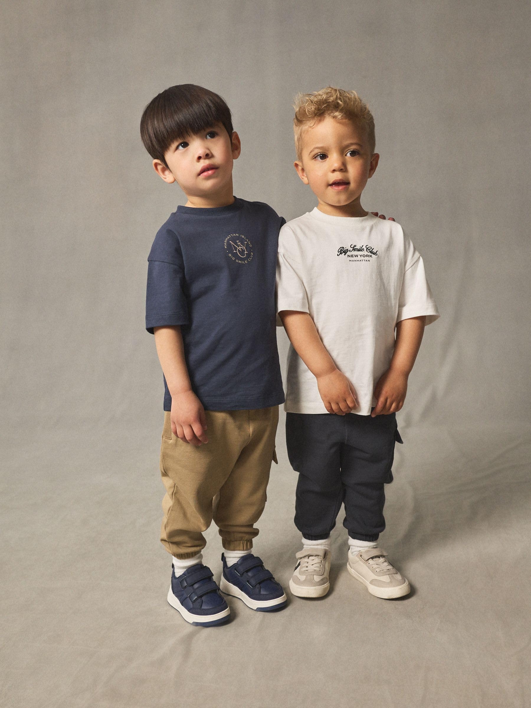 NEXT Jungen T-Shirt und Utility-Jogginghose im Set, 2er-Pack 62-122