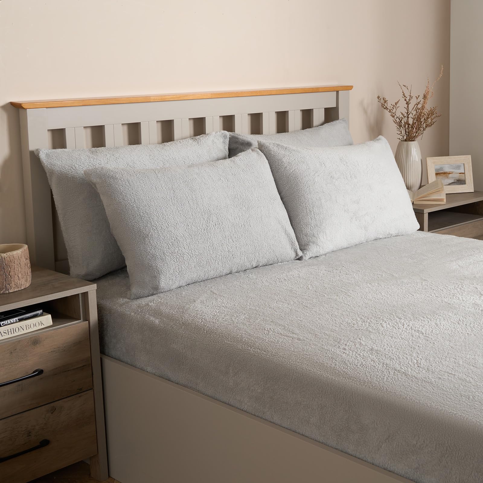Ohs Grey Pillowcases 4 Pack Teddy Bear Fleece, Fluffy Pillow Case Side Sleeper Thermal Pillowcases Warm Cosy Soft Fleece Hotel Quality Luxury Pillow Cover