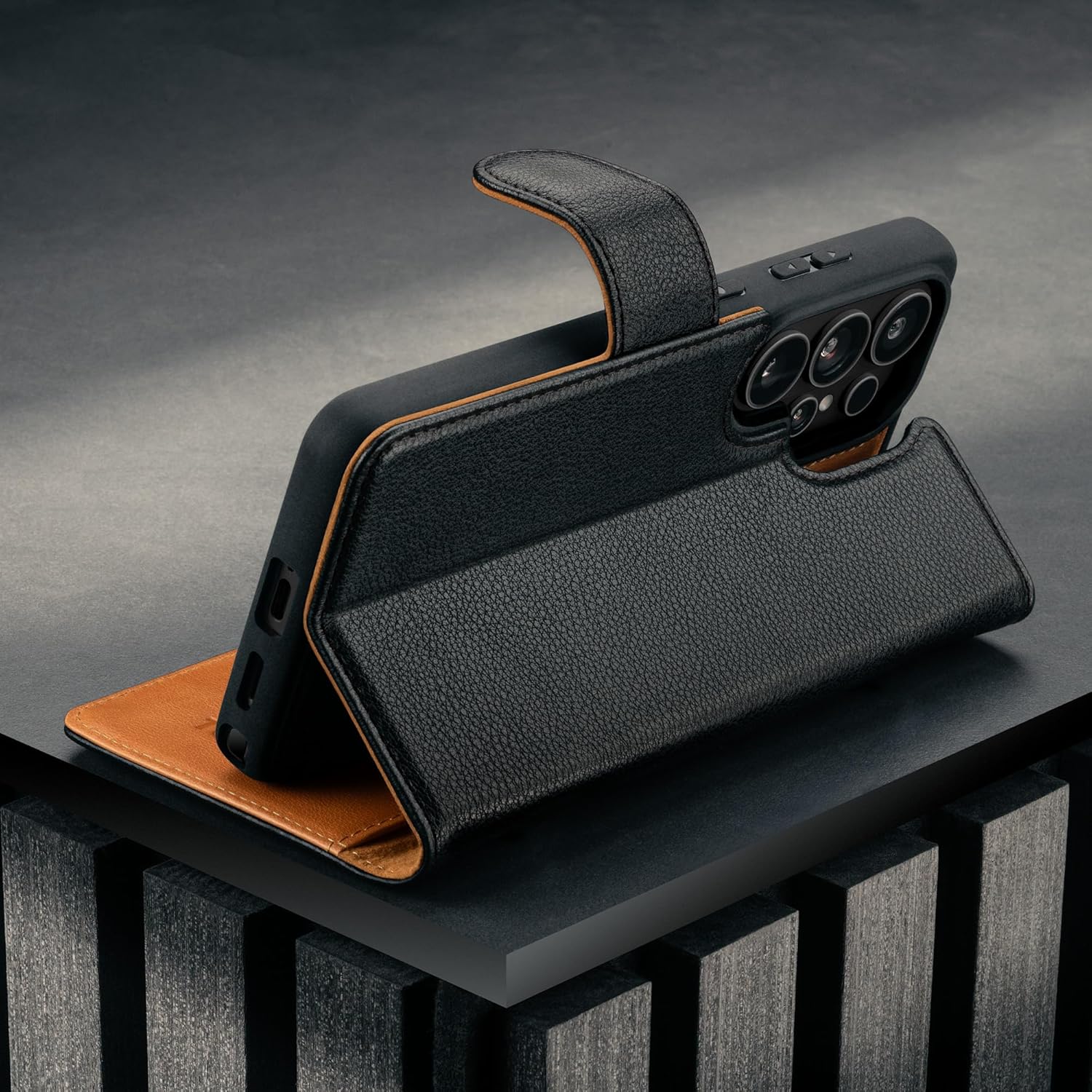 TORRO Leather Case Compatible with Samsung Galaxy S26 Ultra 5G 2026 – Leather Bumper Case with Magnetically Detachable Wallet Cover with Kickstand and Card Slots (Black)