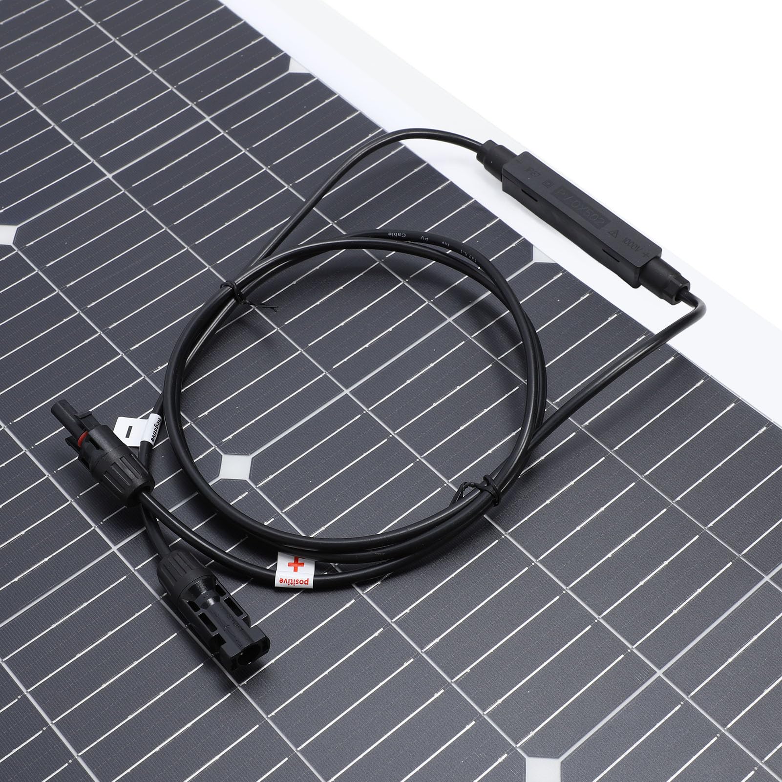 Yosoo Health Gear Panel Słoneczny Półelastyczna Przenośna ładowarka do Paneli Słonecznych Monokryształ EVA Zginana Skrzynka Przyłączeniowa IP65 o 30 Stopniach Złącze PV do Przyczepy Kempingowej