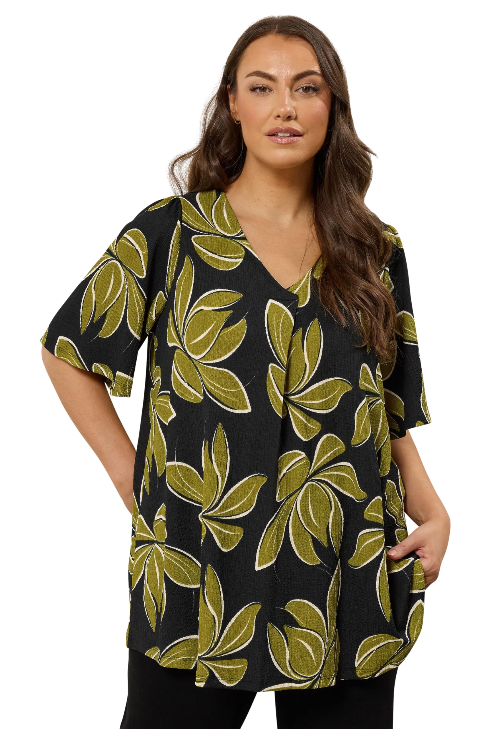 Evans Women's Black Plus Leaf Print Pleat Front Swing Top Size 22-24