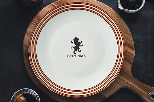 Miniatura 5 de Juego de Vajilla Harry Potter Hogwarts House de Porcelana de 16 piezas - Incluye 4 Platos Comedores, 4 Platos para Ensalada, 4 Tazones y 4 Tazas -