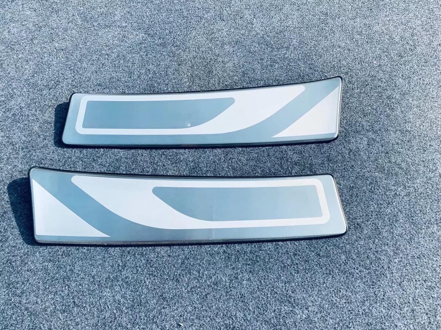 Car Rear Bumper Protector for Toyota Corolla Cross 2020 2021 2022 2023 Accessories Stainless Steel Tailgate Back Auto Parts Door Sill Cover Scuff Plate Strip Guard Protection (Inside)