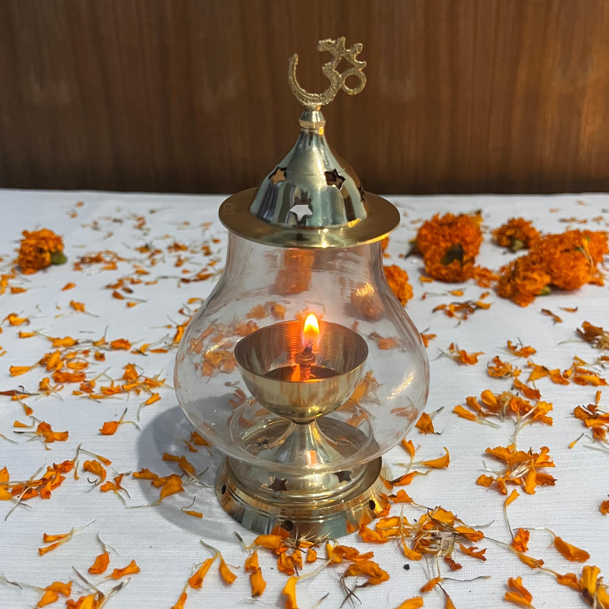 DARPAN KALA Brass Akhand Diya with Glass Oil Puja Lamp in The Shape of Lantern for Religious Rituals, Home Temple, Diwali Decoration and Home Decor, Puja Diya, Diwali Diya, Best Gift for Diwali (B0D9SV15K9) Amazon Price History, Amazon Price Tracker