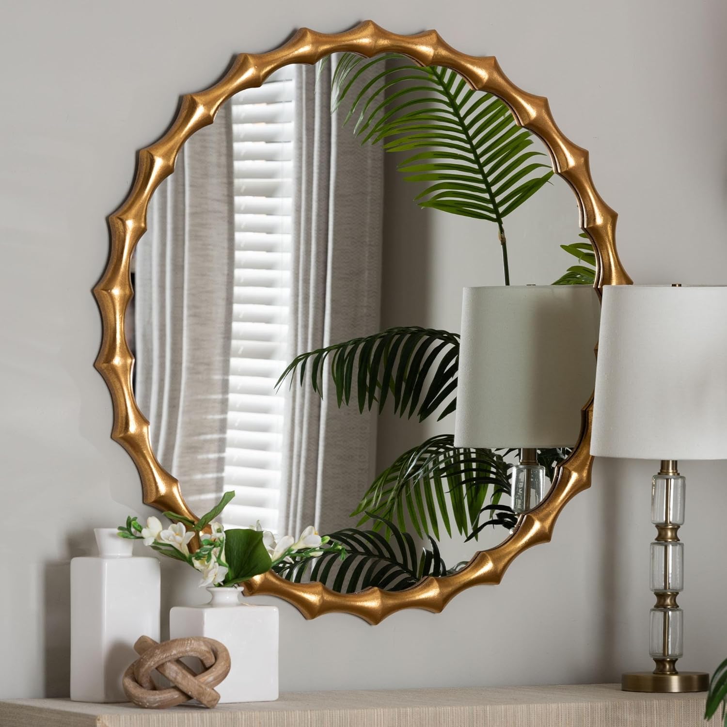 Baxton Studio Everette Accent Wall Mirror with Bamboo-Looking Border, Round, Antique Goldleaf