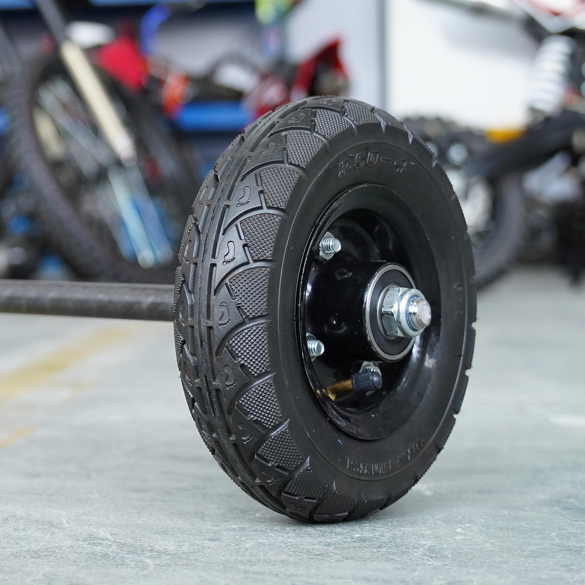 2.50-4 Chambre à air Pneu 250-4 avec tige de valve coudée TR87 pour rasoir E300, hachoir de mobilité, chariot de jardin, épandeur, scooter motorisé à 3 roues, diable