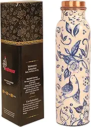 Garrafa de água de cobre puro – Feito à mão – benefícios para a saúde Ayurveda – Grande 992 g – 496 g – À prova de vazamento – Fácil de carregar para esportes, fitness, ioga, escola – acabamento em cobre natural/cobre batido/esmalte floral (textura floral azul)