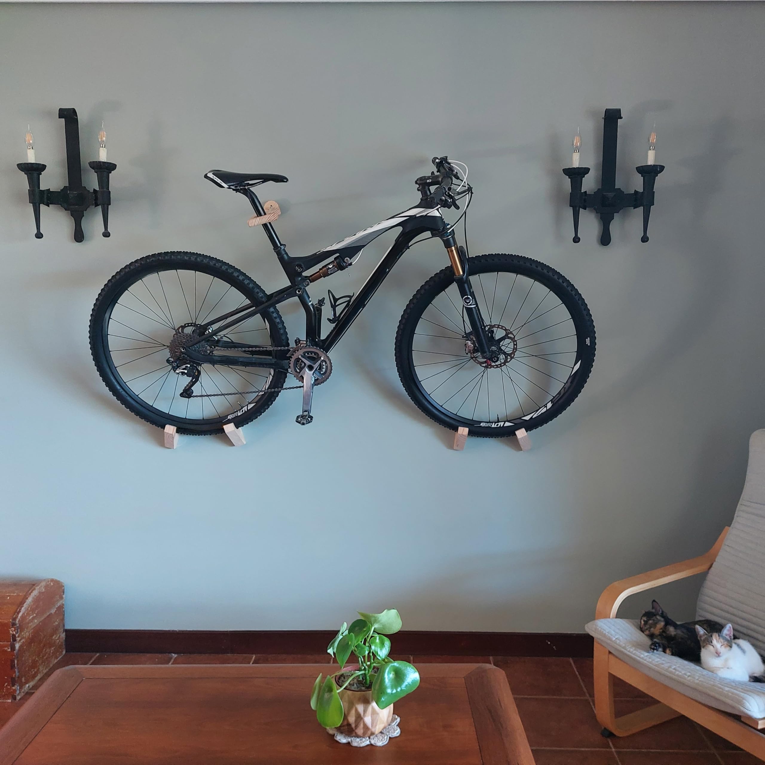 Fat Bike Wall Mount Bike Tire Holder Fat Tire Tilt Pivot Garage