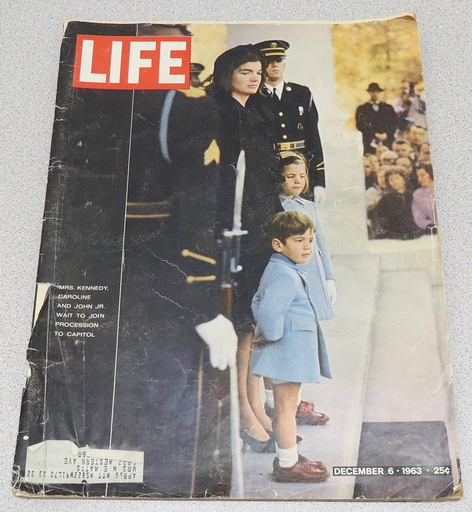ヴィンテージ アメリカ雑誌 life  アサヒグラフ ケネディ エリザベス女王 LIFE Magazine, December 6, 1963: Henry R. Luce, editor: Amazon.com