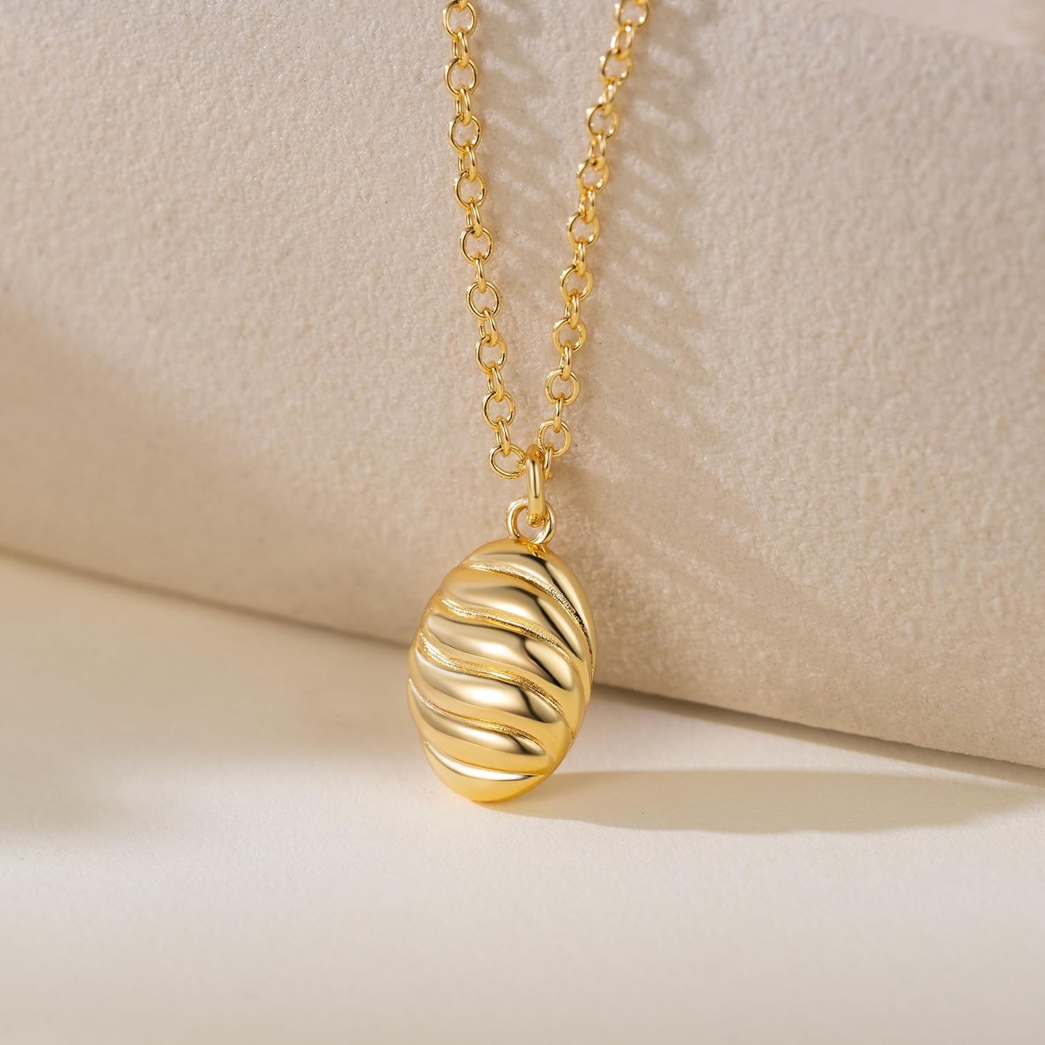 14K Gold Necklaces for Women Gold pendant Necklaces for Women Oval Pendant Necklace Simple and Timeless Soft Shine Charm Oval Necklace for Womens 16+2in