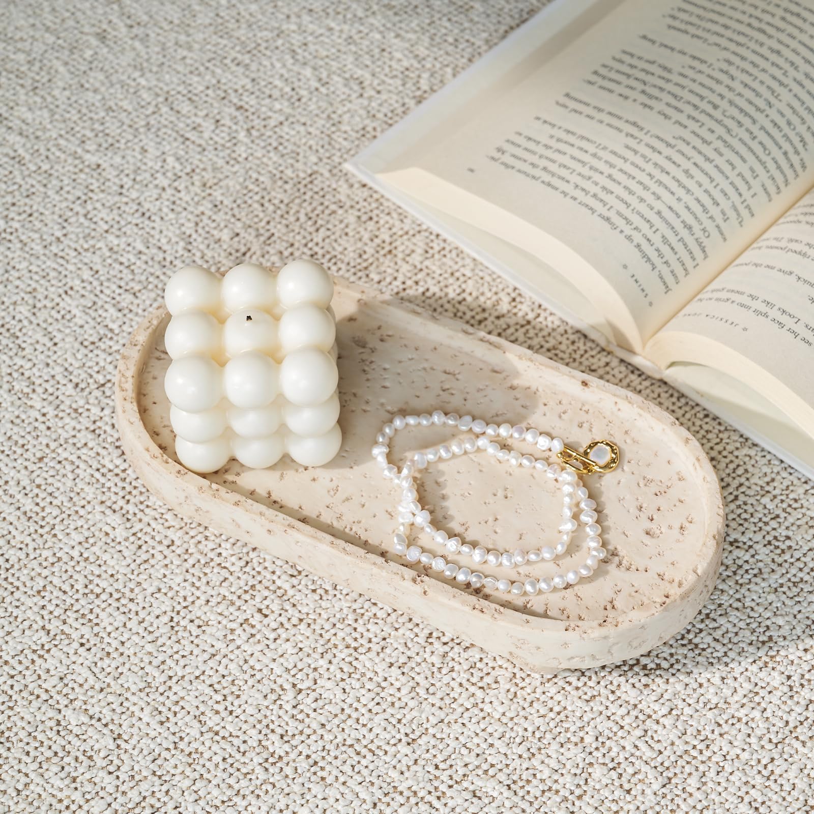DN DECONATION Plateau décoratif en résine avec pieds, plateau de table basse à 4 pieds, plateau de courtoisie pour parfum, bijoux, salle de bain, savon, cuisine, comptoir, commode, ovale, 24,2 x 5 cm