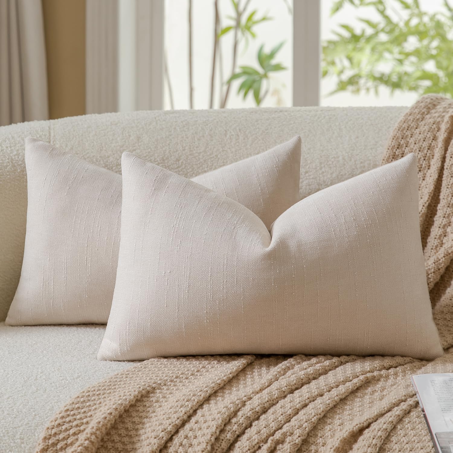 Mandioo Pack of 2 Faux Linen Chenille Cushion covers 40x60 cm 16x24 Inch Decorative Pillow Covers Velvet Accent Throw Pillow Case for Couch Sofa Living Room Bedroom Farmhouse Decor Beige