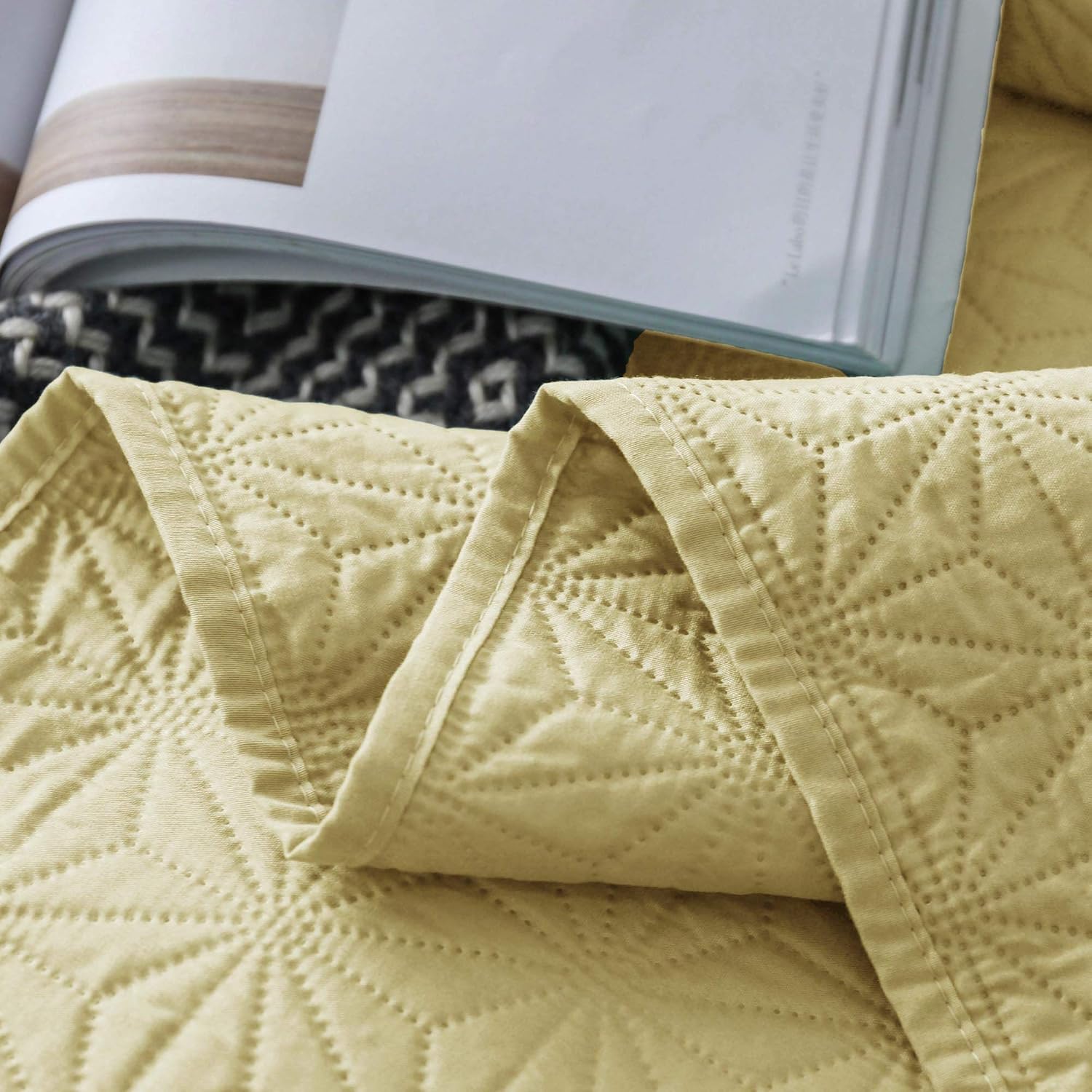 KASENTEX Coverlet Quilt Set-Pre Washed-Luxury Microfiber Soft Warm Bedding-Solid Colors Bedspread-Contemporary Design (Sunshine Yellow, Twin + 1 Sham)