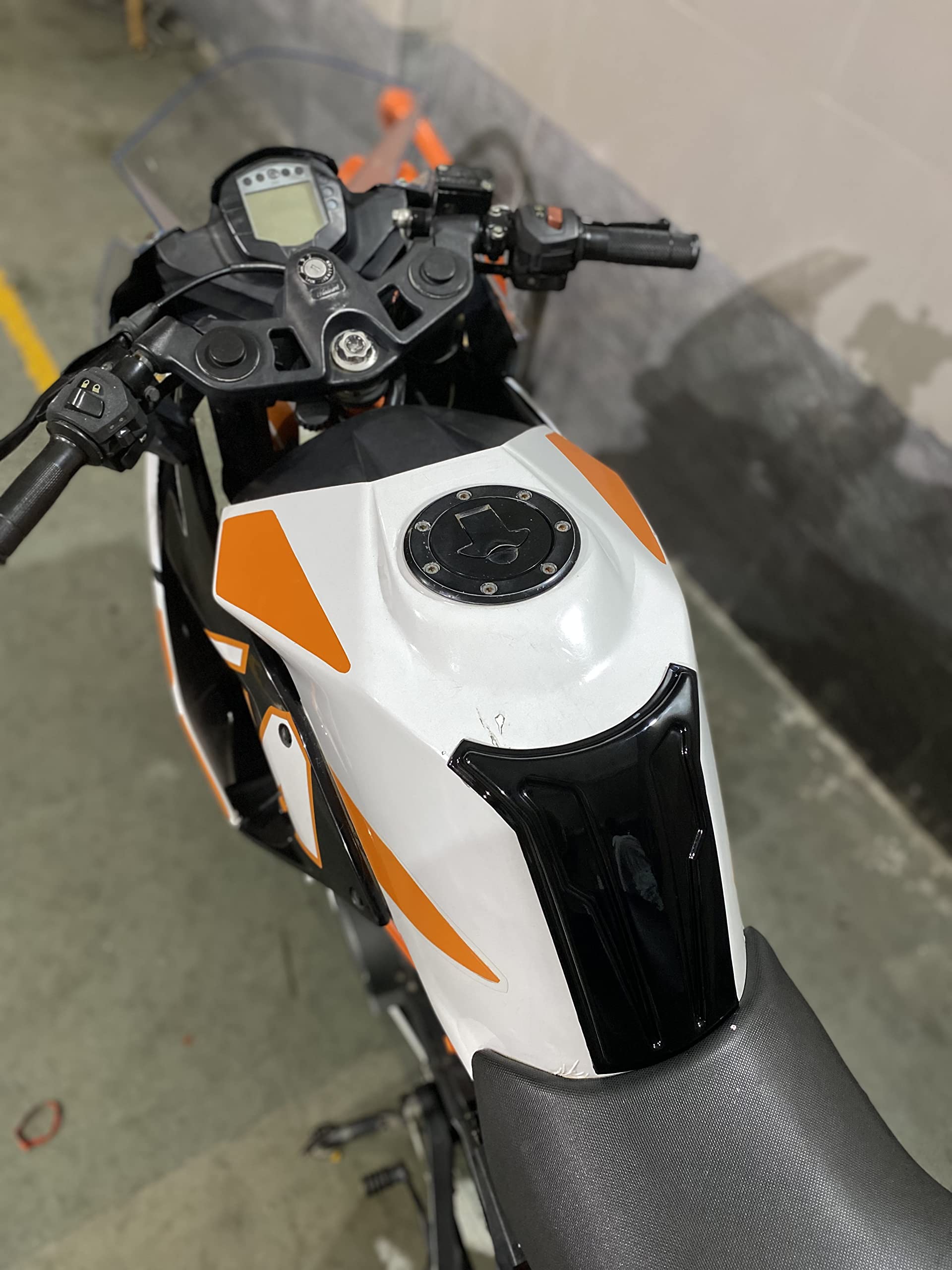 Saiga Parts TankTie for KTM RC (Matte Black, 1st Gen 2014-21)