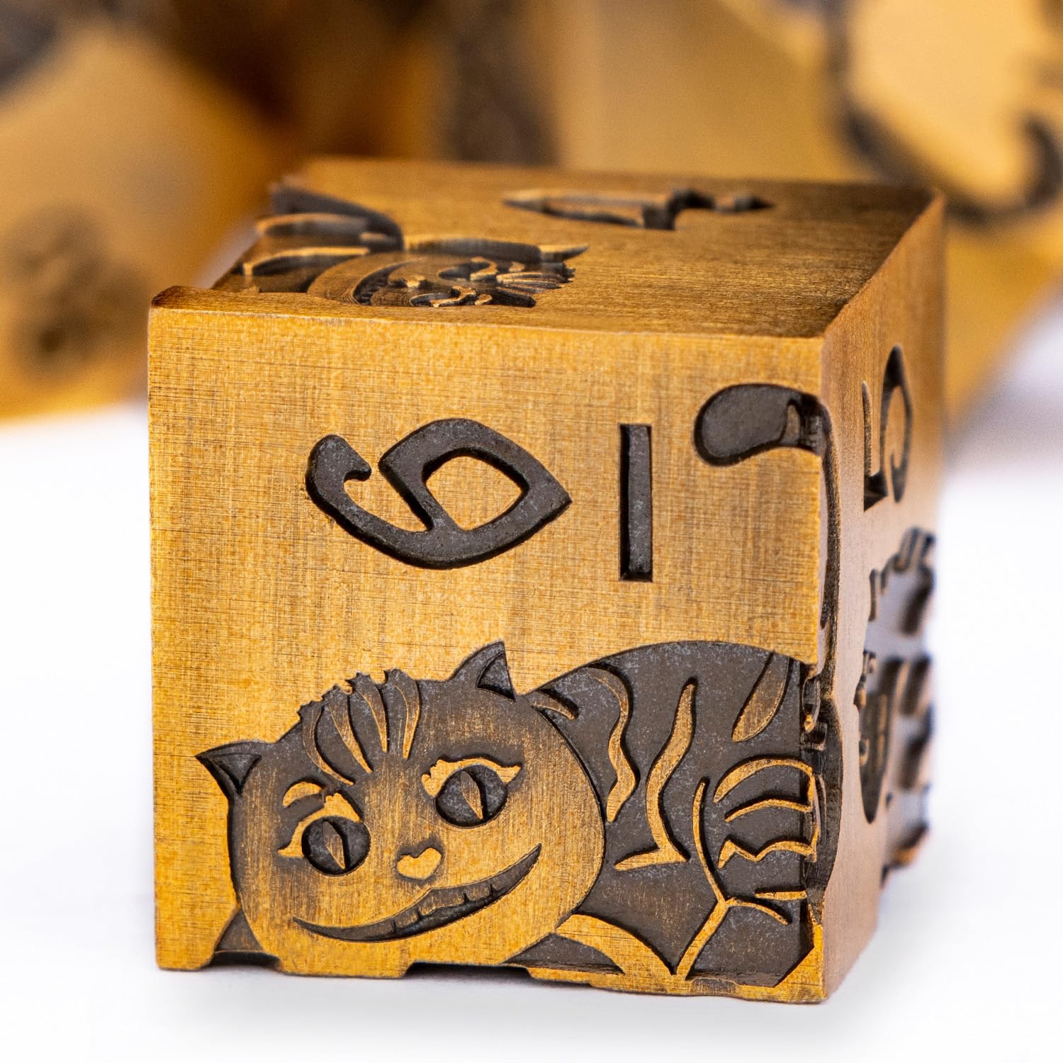 OGCOPHEN Metal DND Cat Dice Polyhedral RPG Dice Set with Gift Case for Dungeons Dragons Role Playing Game, 7PCS D and D Dice D6 D8 D10 D12 D20 D% (Antique Gold)