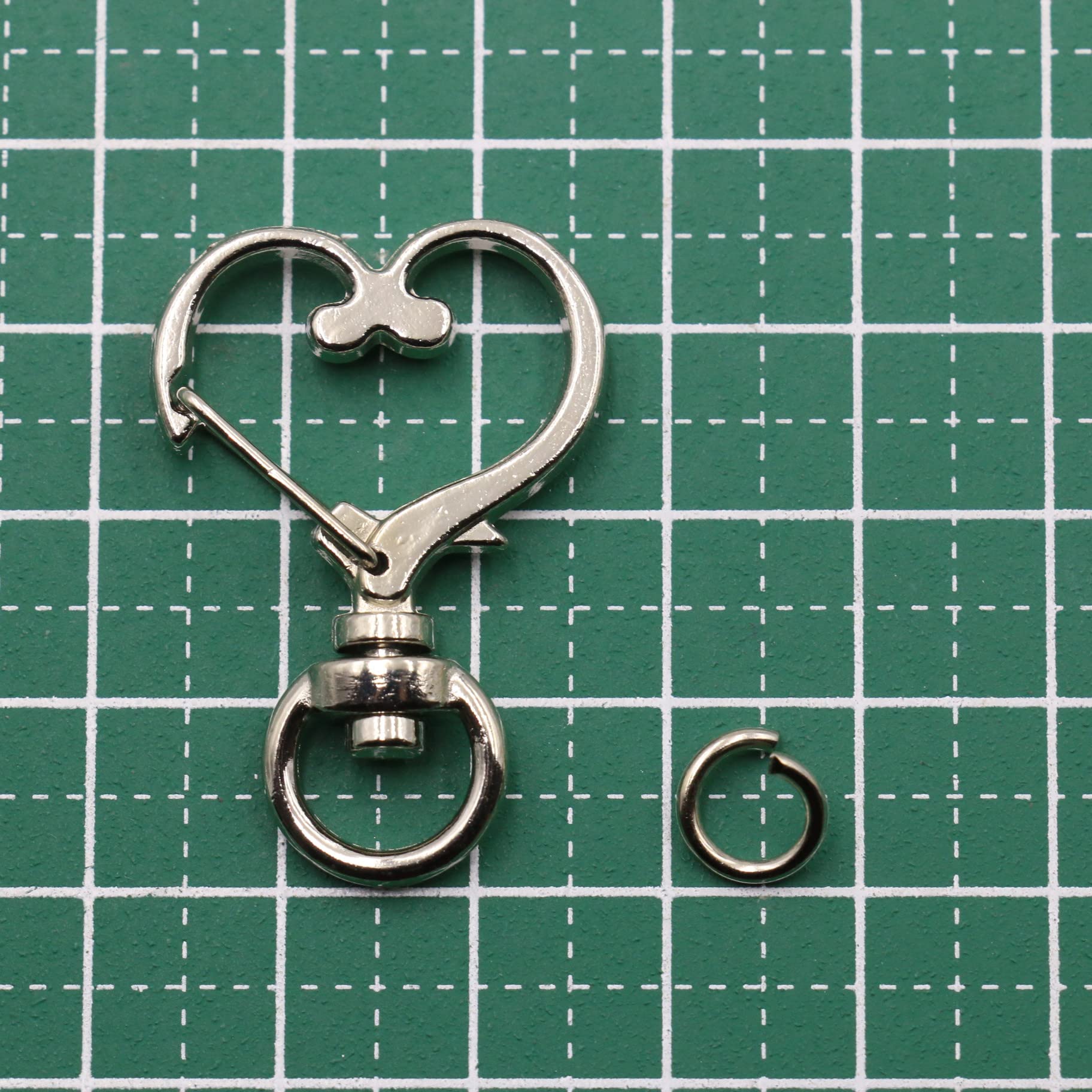 Amazon.co.jp: [KUKU工房] ハート型ナスカン 回転式 キーホルダー 金具