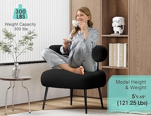 Miniatura 45 de Silla decorativa de Sherpa Boucle de mediados de siglo, silla redonda tapizada con brazo de barril para espacios pequeños, sofá de esquina lateral