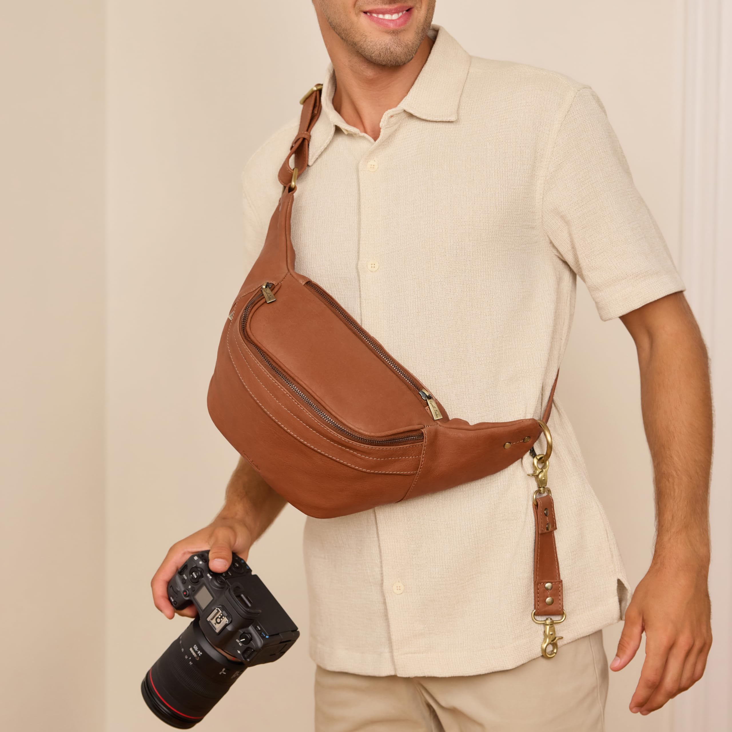 Gusti Leder Kameratasche Paulo - Fototasche Equipmenttasche Kamerazubehör Ledertasche Damen Herren Braun Leder