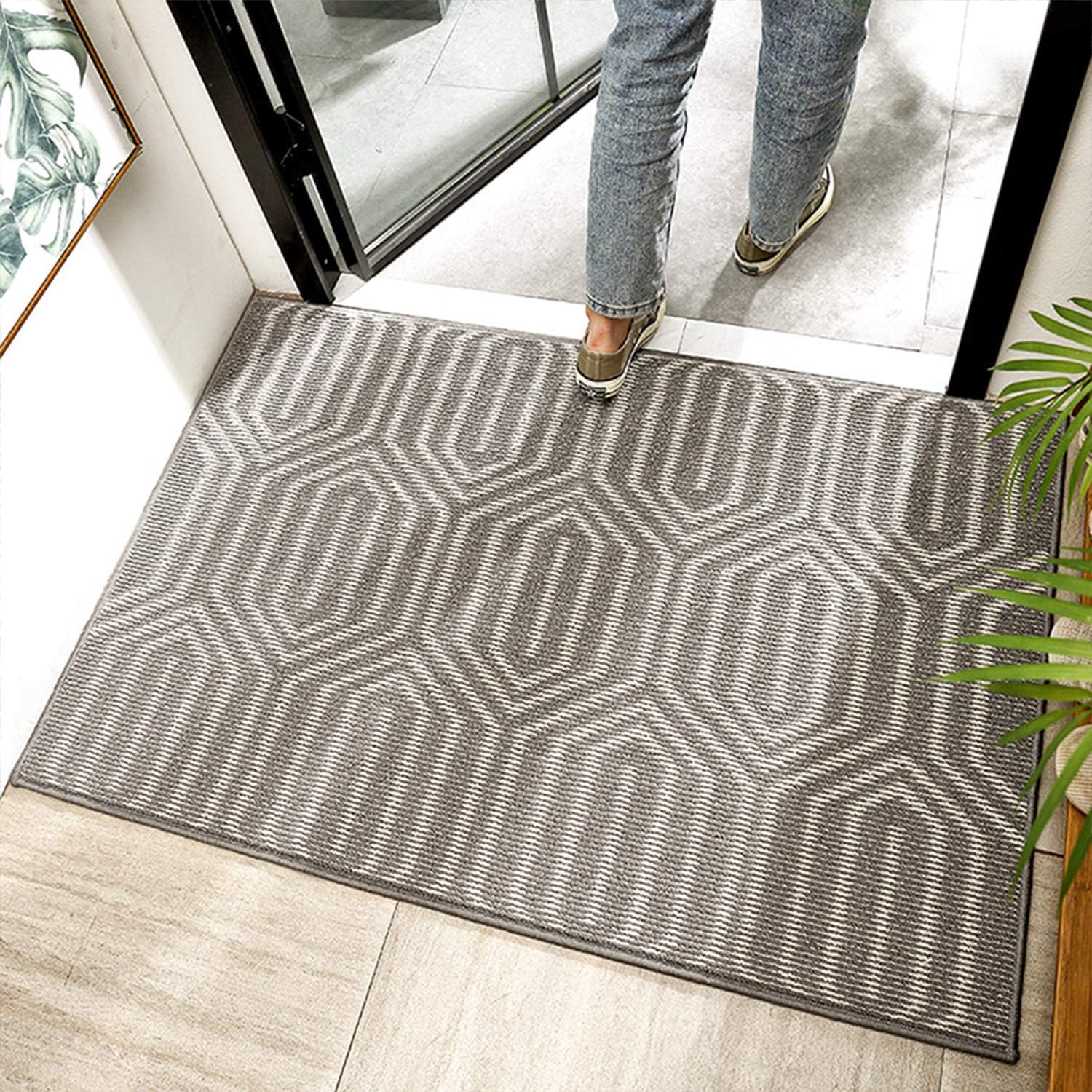 Ylevol Geometric Diamond Pattern Indoor Door Mat 20"x 32" Non Slip Absorbent Resist Dirt Entrance Rug Grey Doormat Machine Washable Barrier Mat Dirt Trapper Low-Profile Inside Floor Door Mat Carpet