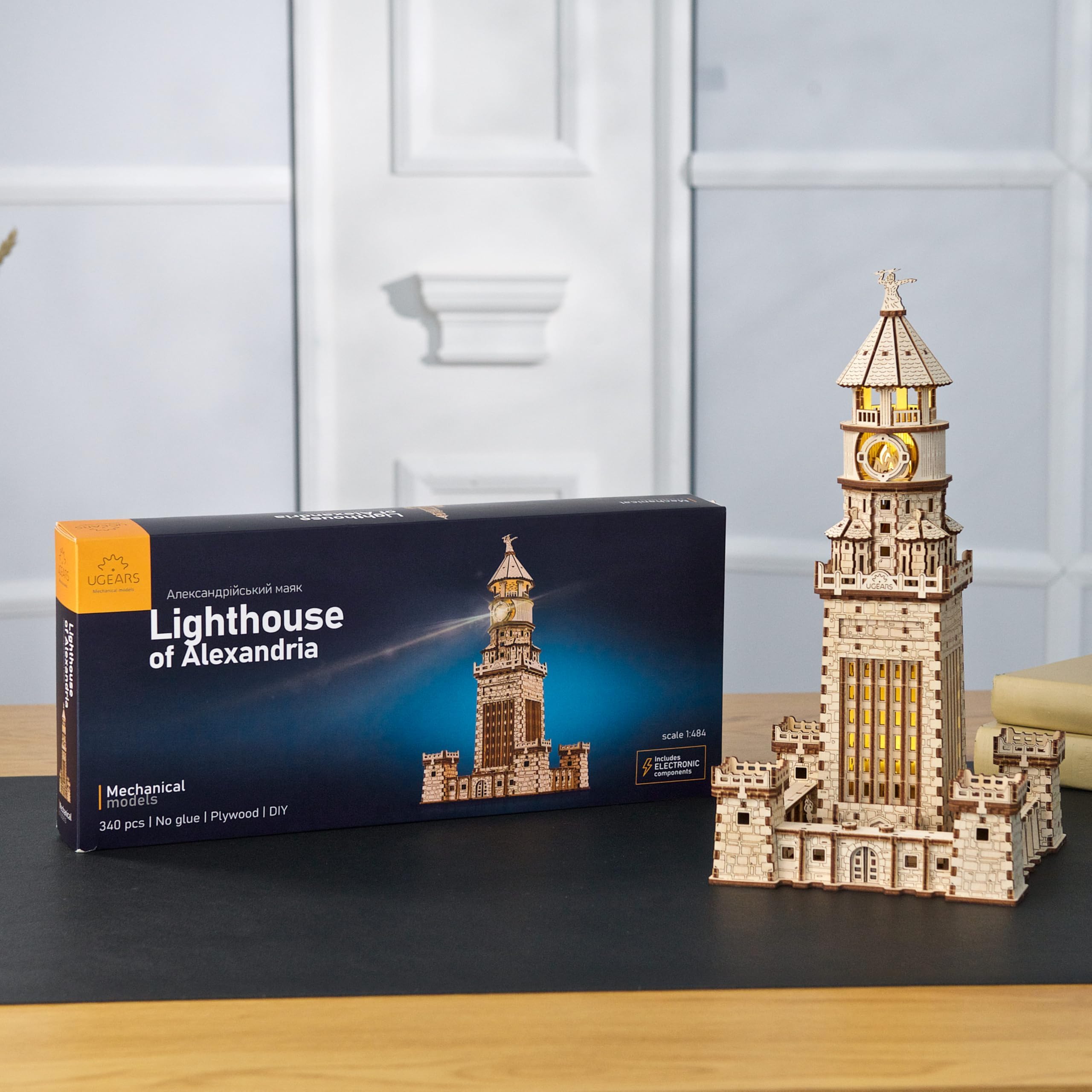 UGEARS Faro de Alejandría 3D Puzzle - Kits de Bricolaje para Adultos Puzzles 3D de Madera para Adultos con Luz LED Nocturna - Kits de Construcción de Modelos Puzzle de Madera Regalo - 340 Piezas