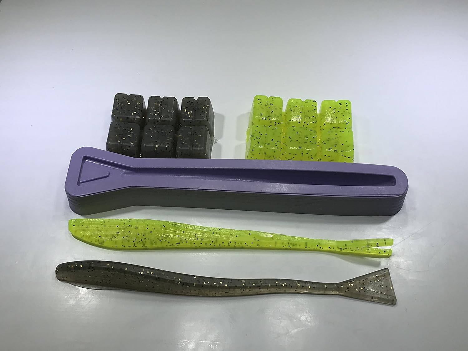 Fusion X Fishing 71/2" Wide Body Paddle Tail Twitch Jerk Bait Lure Making Starter