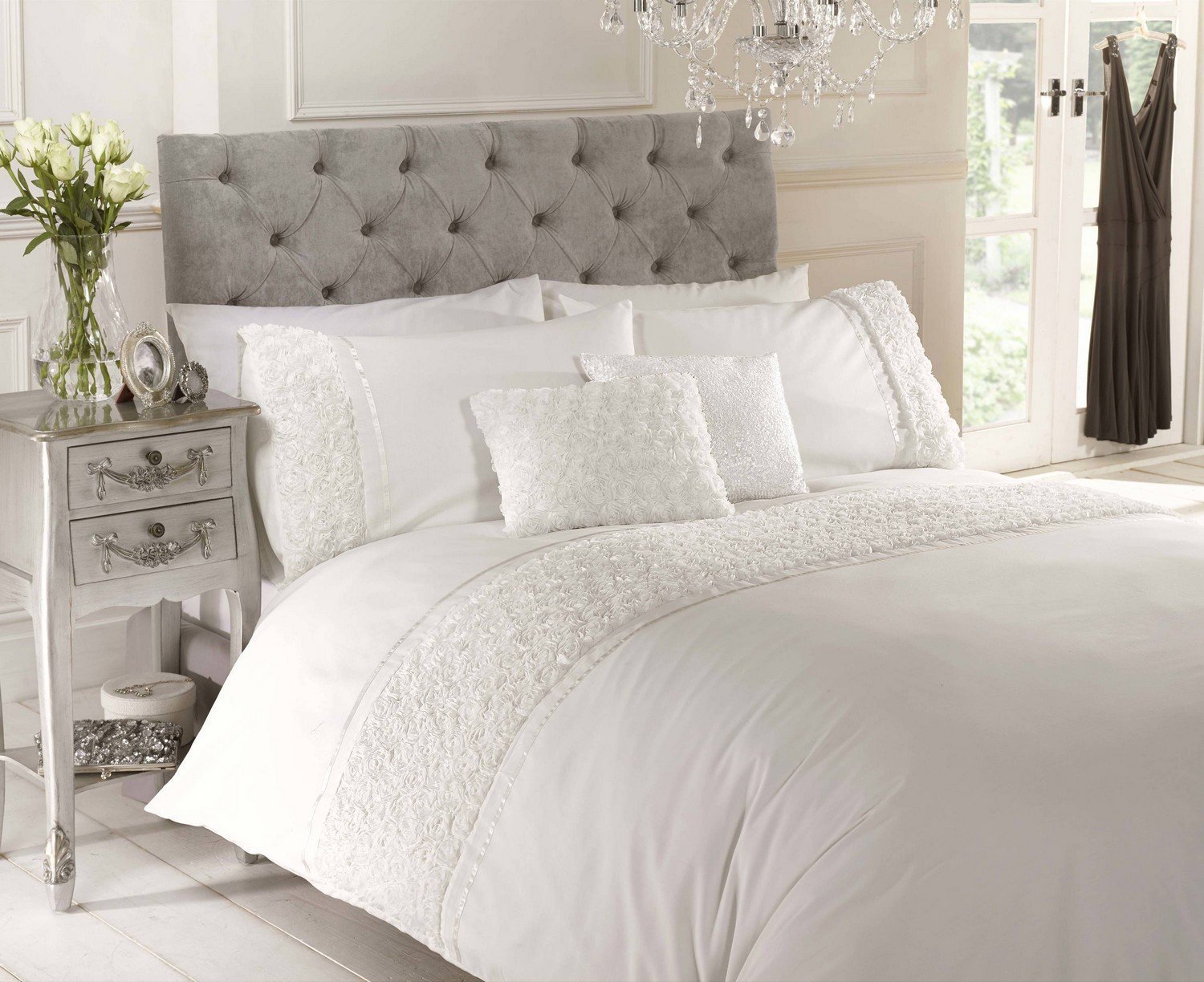 Rapport Home Limoges Single Duvet Set - Cream - 50% Cotton 50% Polyester - Button Closing