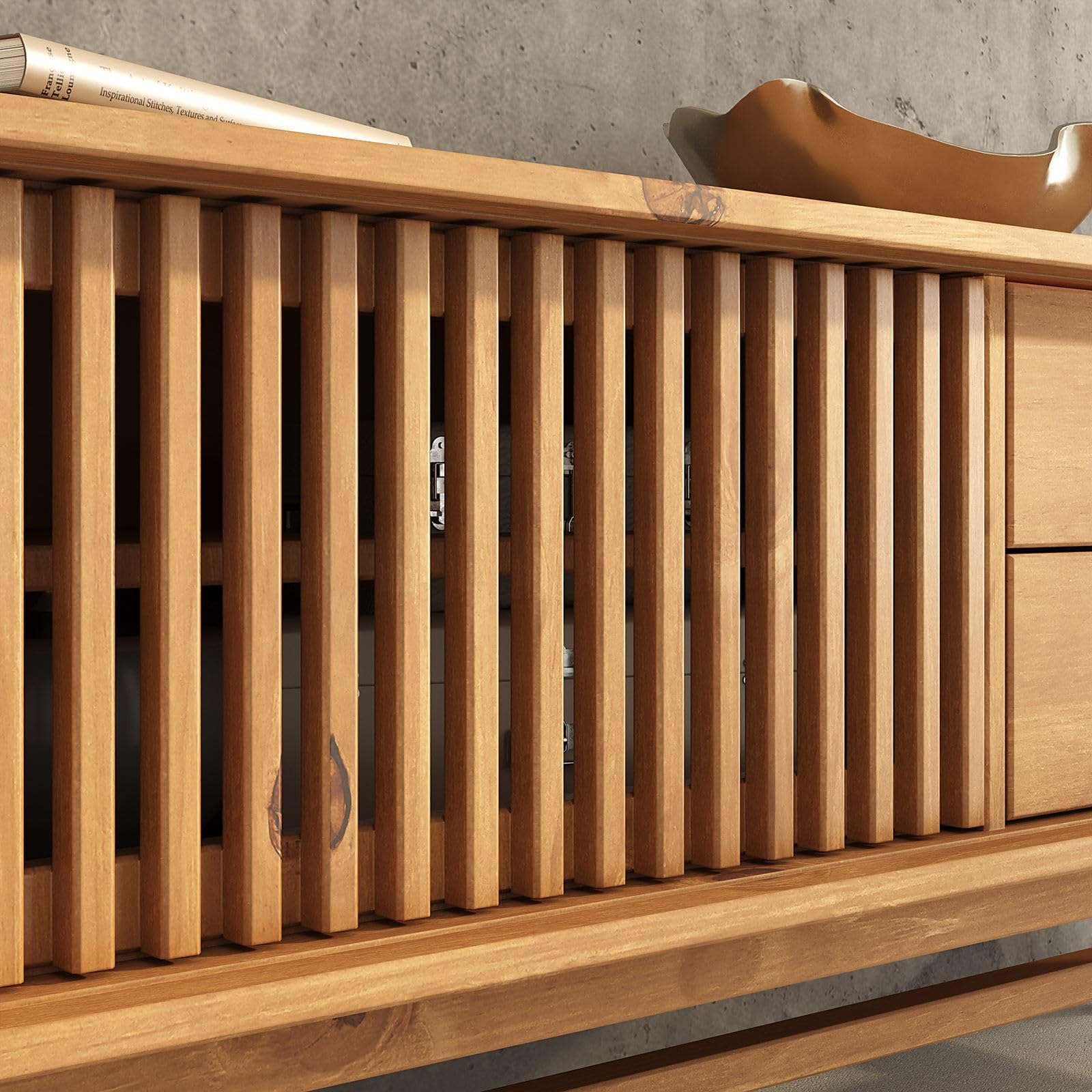 IDIMEX Lowboard Adamo 180 cm aus Massivholz, Eiche Finish - TV Kommode mit Lamellenschiebetüren, TV Lowboard für Wohnzimmer, Sideboard mit 2 Schubladen, Wohnzimmer TV Schrank