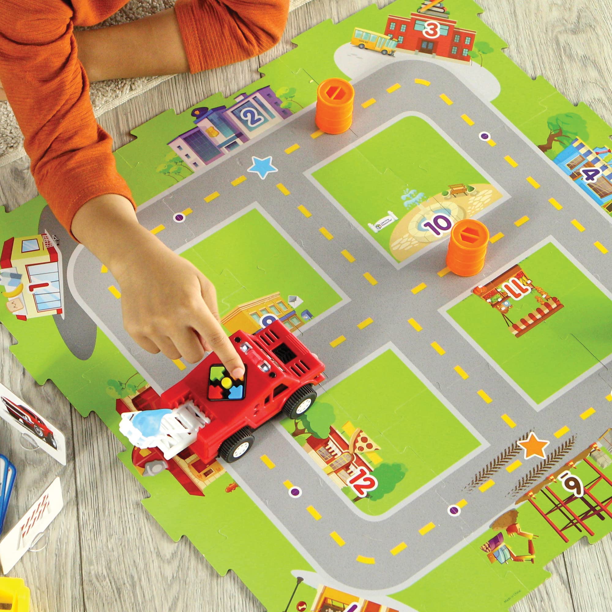 Learning Resources El Equipo de codificación Switcheroo Coding Crew, Juguete de Stem para niños, Juguete para codificar, Robot Interactivo, 46 Piezas, 4+ años