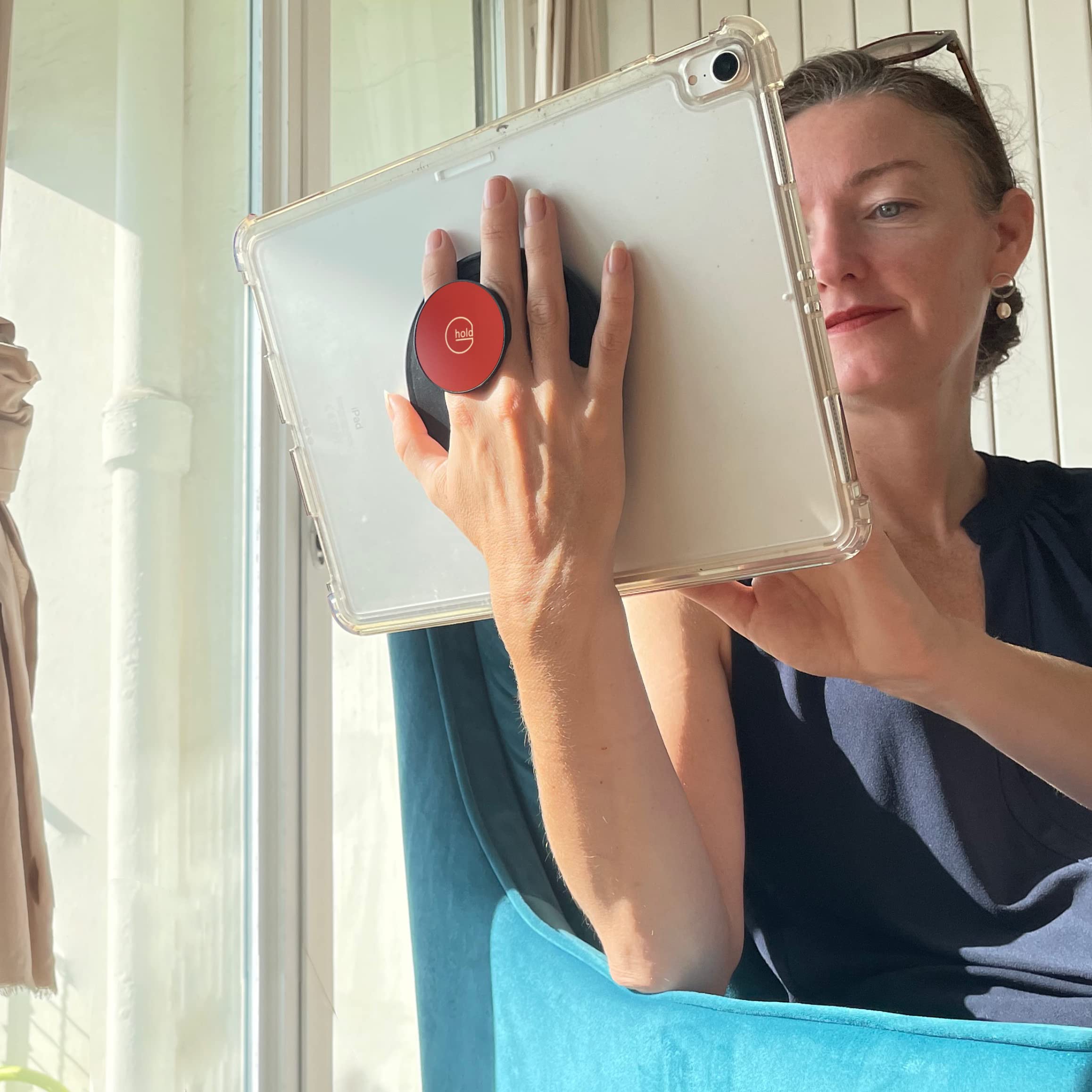 G-Hold® - Soporte ergonómico para tablet funciona con cualquier tableta, tableta, e-Reader, iPad - universal, ergonómico, giratorio, plegable y ajustable (rojo)