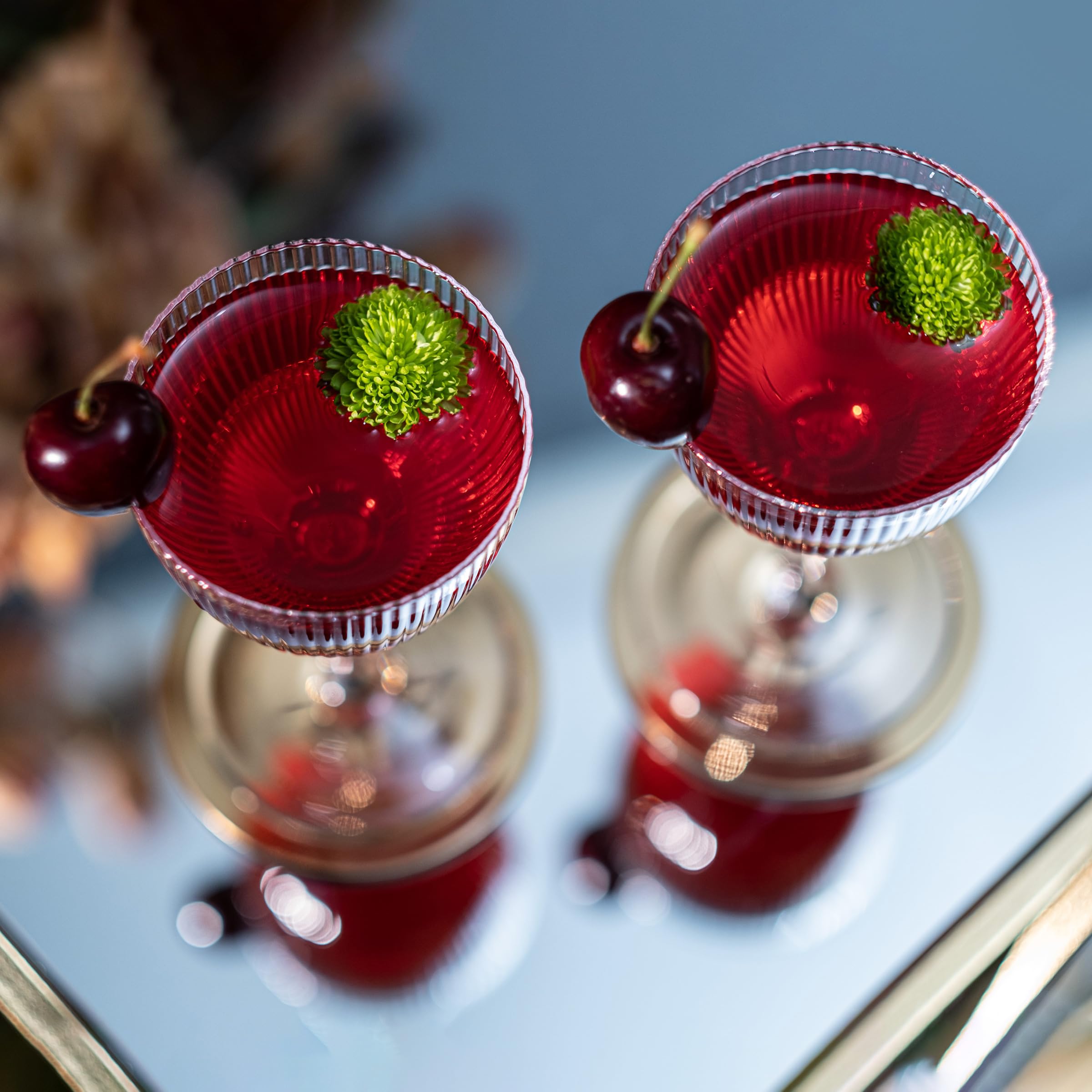 GLASSIQUE CADEAU Vintage Art Deco Nick Nora Coupe Gläser | 4er Set | 150 ml Kristall Gerippte Retro Cocktailgläser mit Stiel für Klassische Gin Cocktails