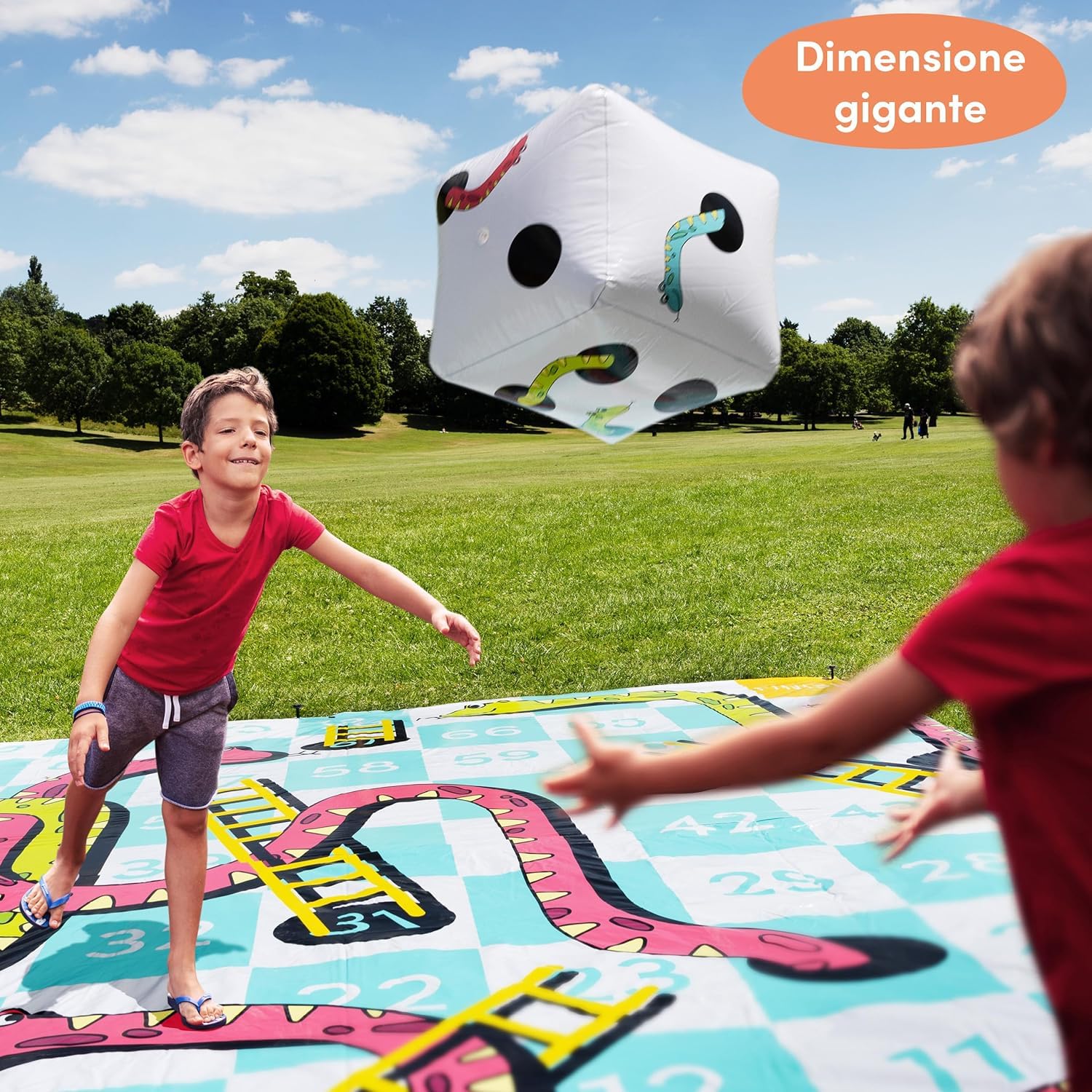THE TWIDDLERS XXL Gioco Scale e Serpenti Gigante (3x3m) - Tappeto da Giardino Impermeabile con Dado Gonfiabile e Custodia per Bambini e Adulti - Gioco all'Aperto per Feste, Scuole ed Eventi