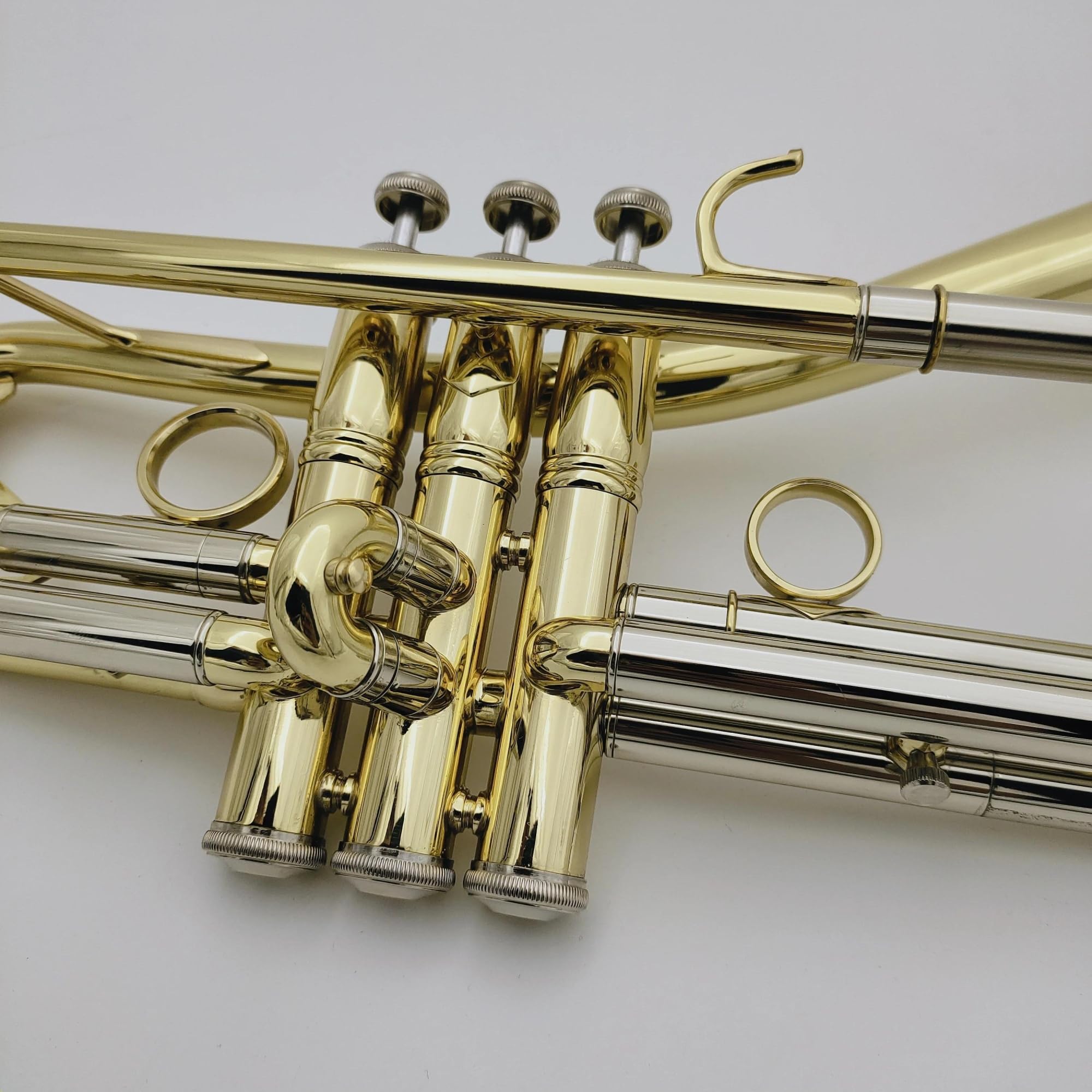 Standard Trompeten Trompete Mit Gebogenem Schallbecher Trumept Bb Tune Messingbeschichtete Professionelle Trompete Mit Koffer