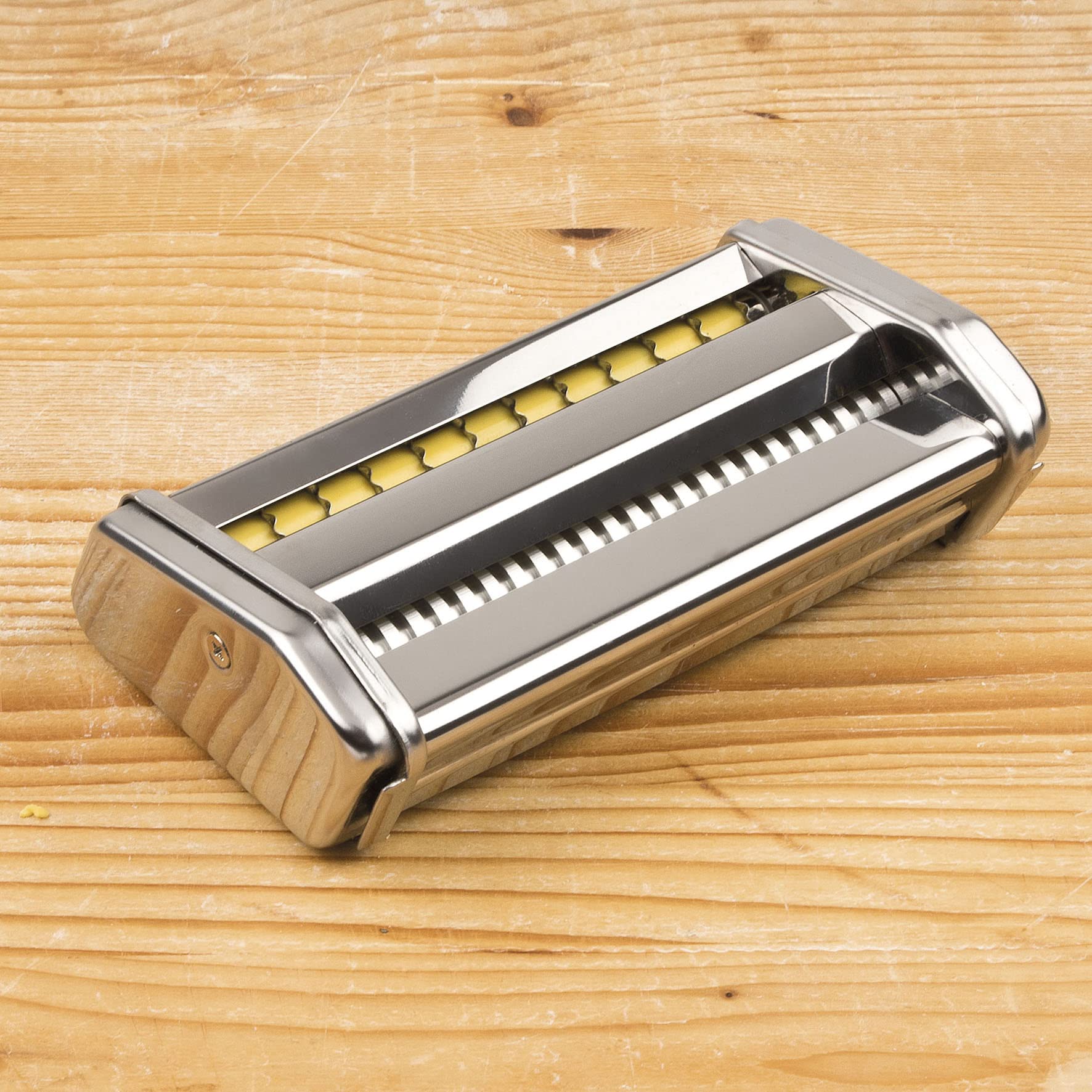 Girmi IM91 Elektrische Nudelmaschine 90 W 5 Pastaformen 2 Geschwindigkeitsstufen Pulse-Funktion Edelstahlgehäuse