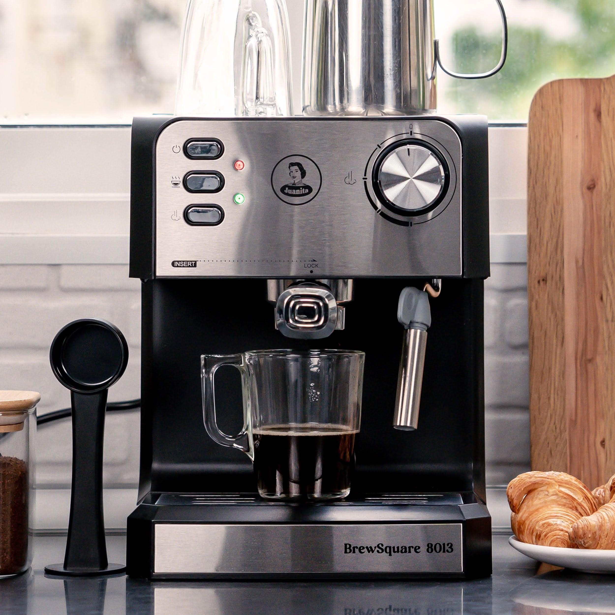 Juanita Brewsquare Macchina Caffè 850W, Macchina Caffe Cialde 20Bar, Coffe Machine 1.6L, Doppia Uscita, Braccio Vaporizzato, Macchinetta Caffe Inox per Espresso e Capuccino, Include Accessori