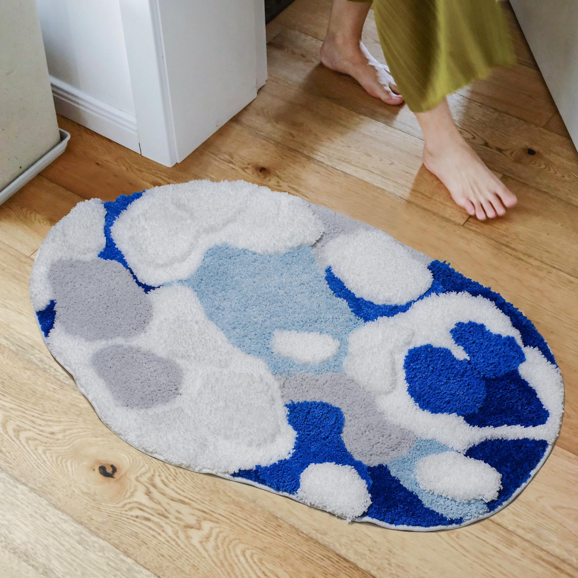 Sky Moss Bathroom Runner Rug Long Rectangular 20''x32'' White Non-Slip Runner Rugs Machine-Washable Bath Mat Shaggy Absorbent Bath Rug Blue Bathtub Mat for Shower Bathroom (Sky Moss, 20''x32'')