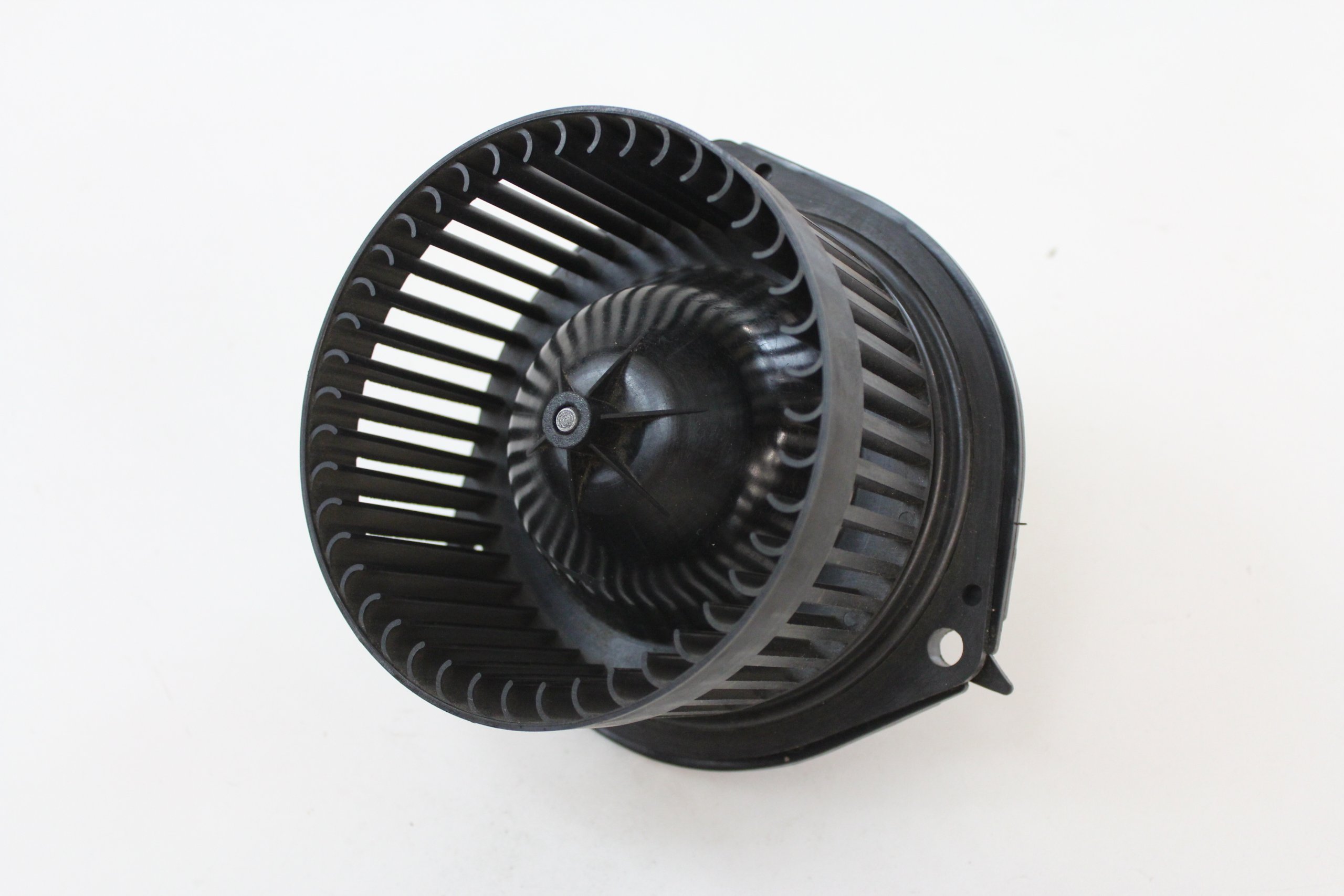Amazon.com: Genuine GM Parts 89018521 Heater Fan/Motor Assembly 