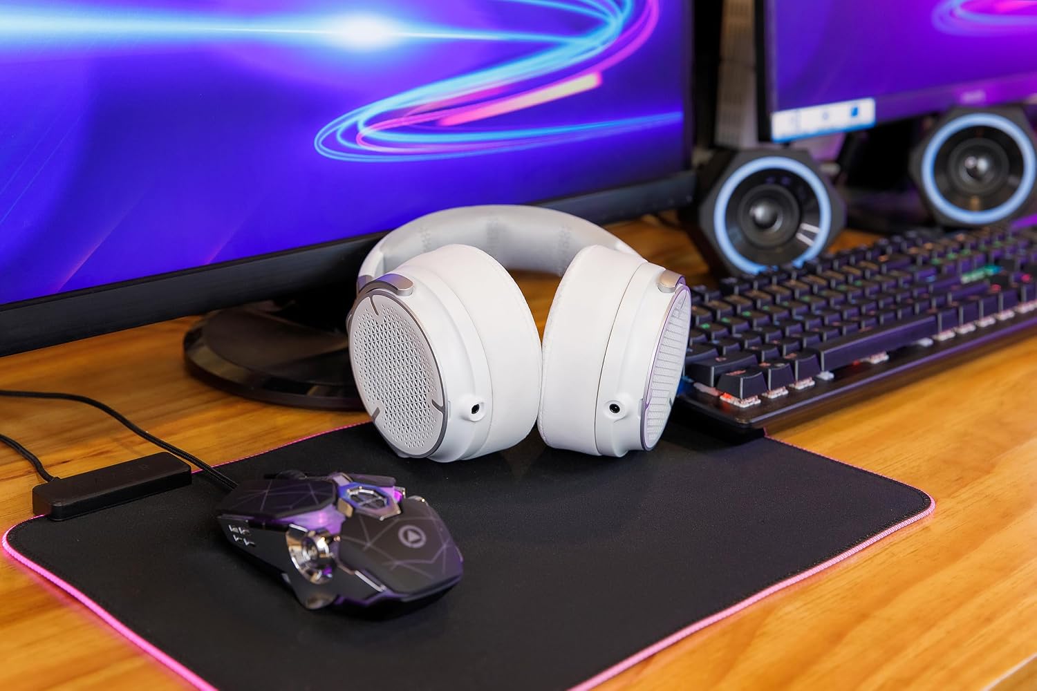 WC Freeze Virtuoso Pro - Cooling Gel Earpads for Corsair Virtuoso Pro Headsets Made by Wicked Cushions - Enhanced Comfort, Durability, and Sound Isolation for Superior Gaming Experiences | White