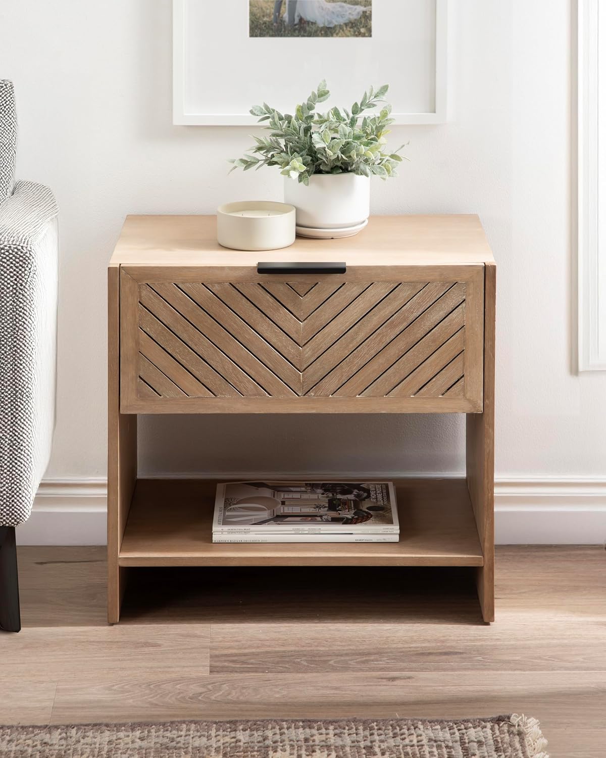 Kate and Laurel Mezzeta Modern Slatted Wood Side Table with Storage, 22 x 14 x 22, Light Natural, Transitional Chevron Mango Wood End Table with Bonus Shelf Below for Bedroom Nightstand