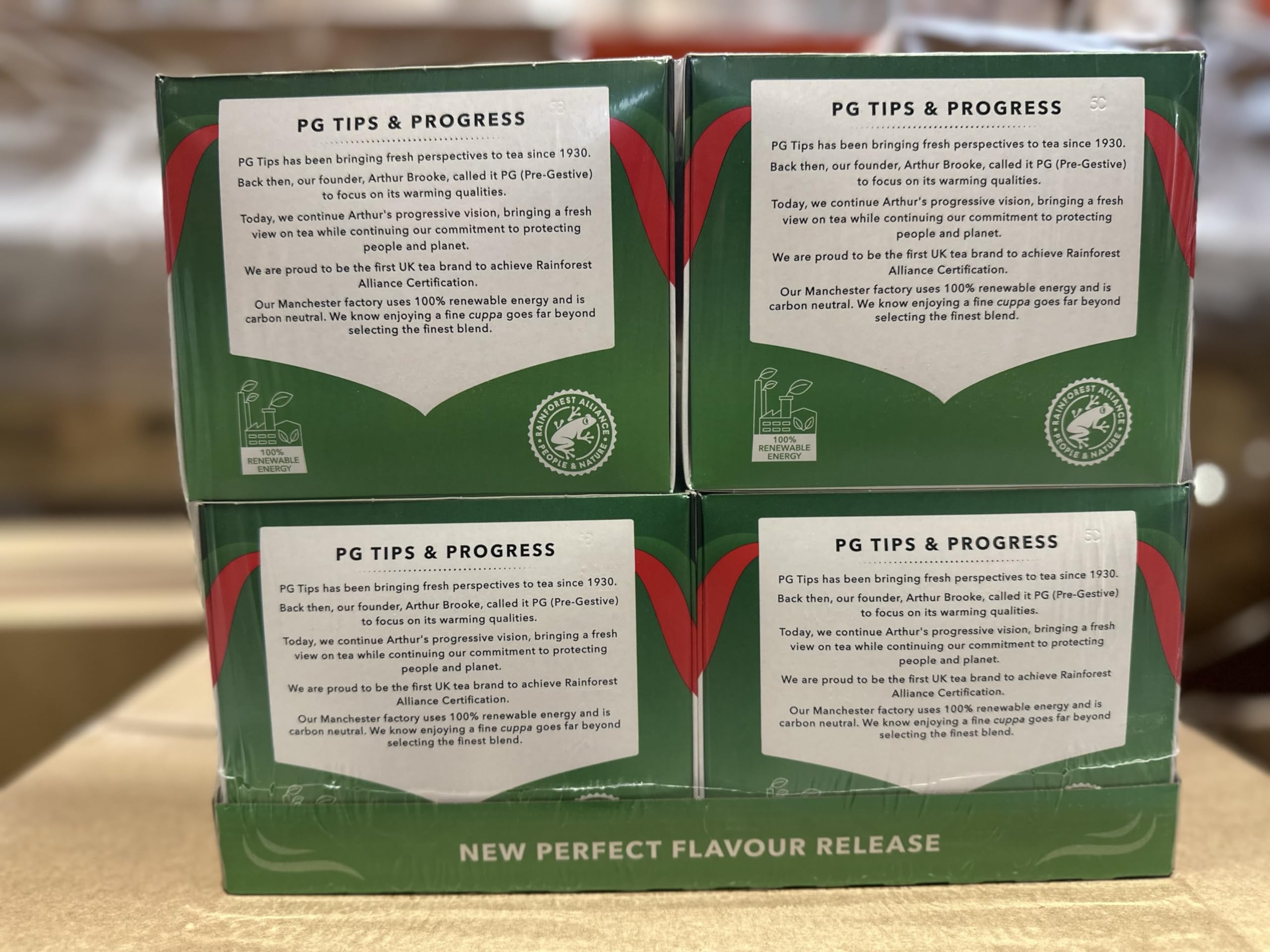 PG Tips Original | Bolsas de té negro a granel | Refrescantes, sabrosas y con cuerpo | Ideal para descansos de oficina y catering, celebraciones, té de la tarde | 4 x 210 | 840 bolsitas de té