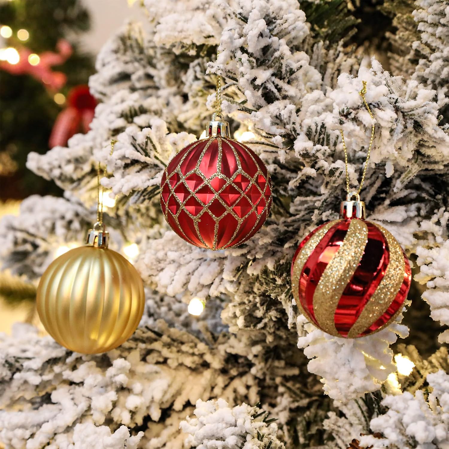 SHareconn 30ct 2.36 Inch Christmas Tree Balls Ornaments, Colored Shatterproof Plastic Decorative Baubles for Xmas Tree Decor Holiday Party Wedding Decoration (Red & Gold, 60mm)