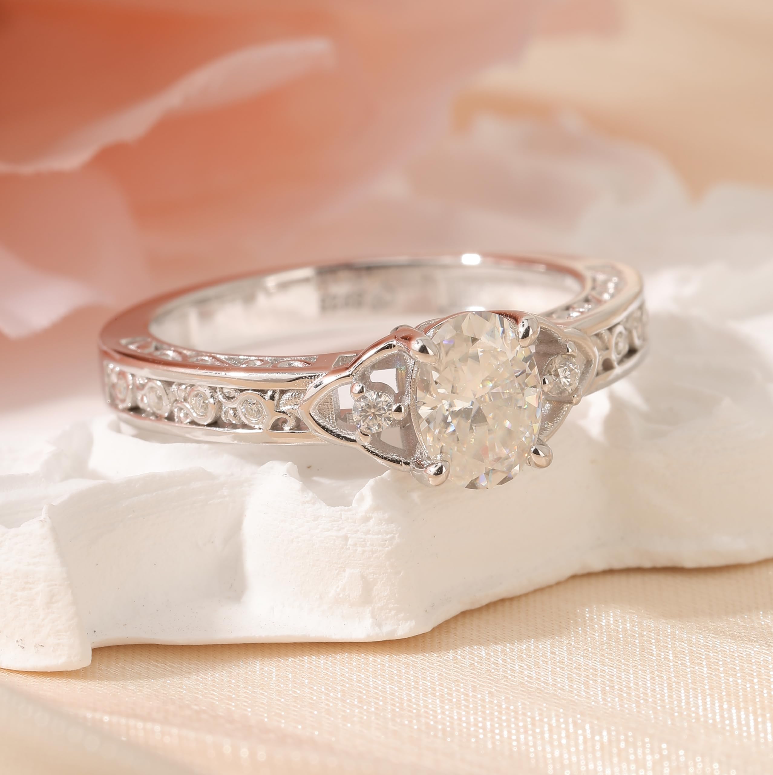 Damen Moissanit Ring Keltisch Knoten Blumen Ehering 925 Sterling Silber Solitärring Ovalschliff Rundschliff Blumering mit Stein Verlobungsring Bandring für Frauen Geschenk