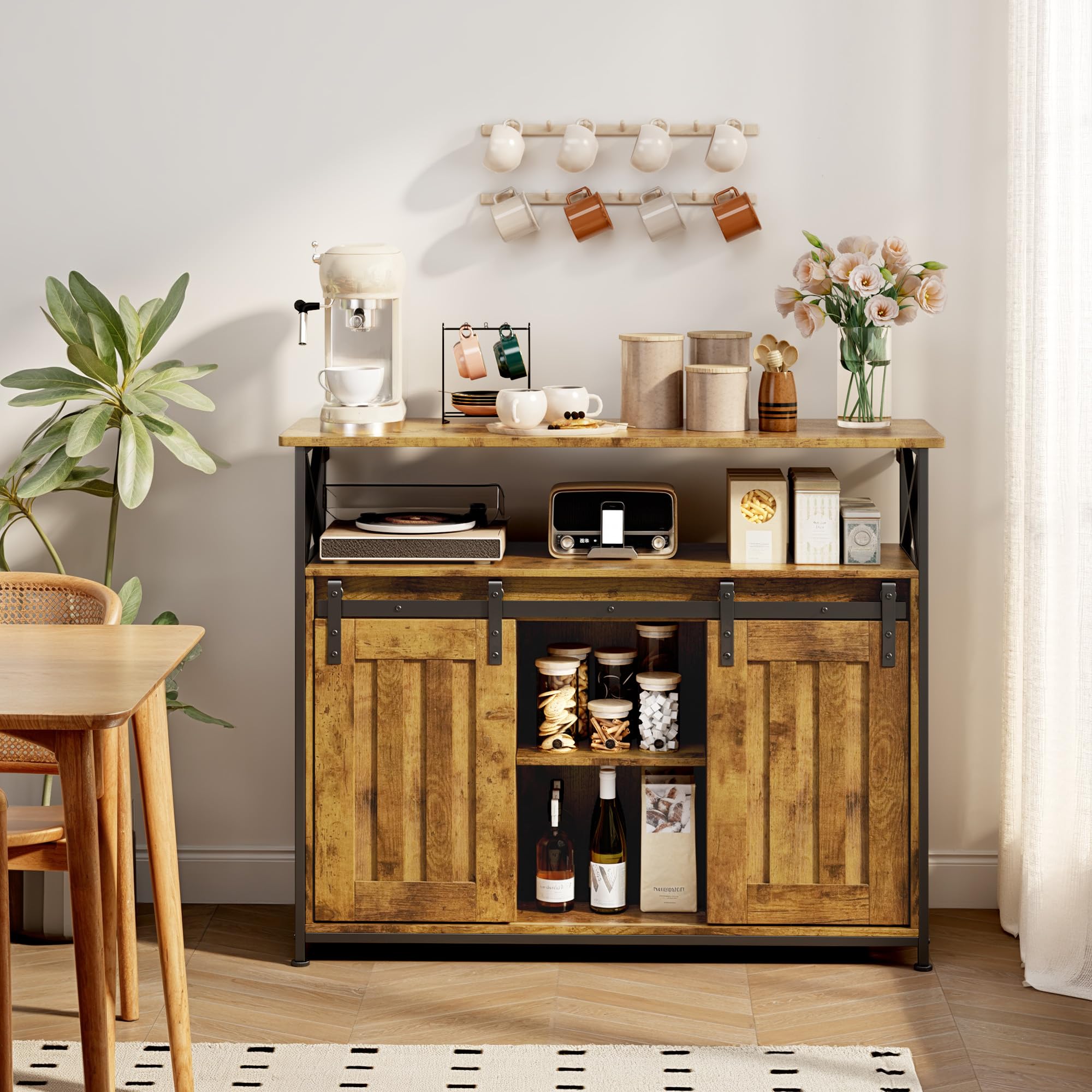 Credenza per Soggiorno Stile Country, con 2 Ante Scorrevoli, Ripiani Regolabili, Mobile Organizzatore in Legno, 33 x 100 x 80 cm, Retro