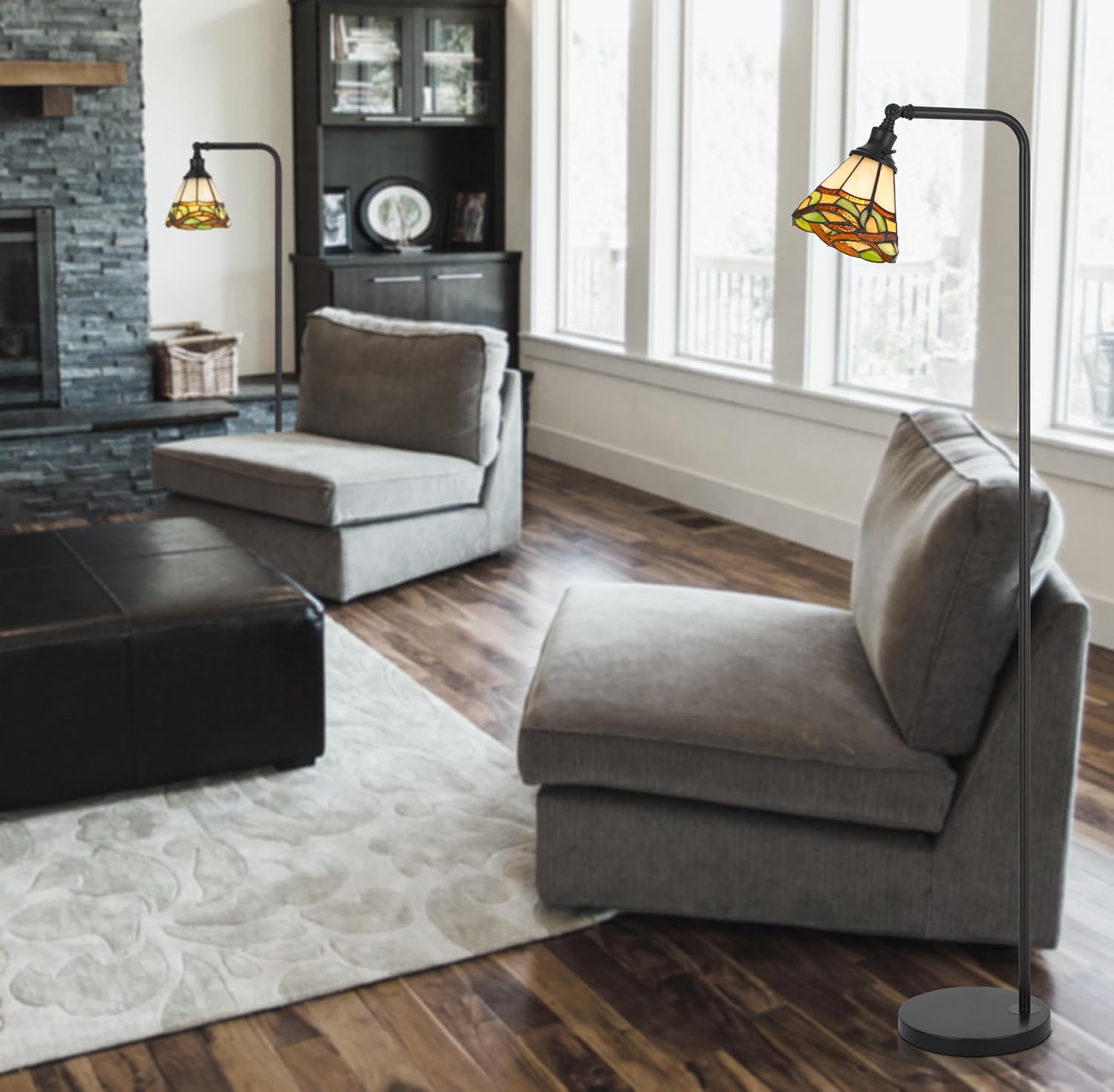 Cal 60 Watt Vittorio Downbridge Metal Tiffany Floor Lamp