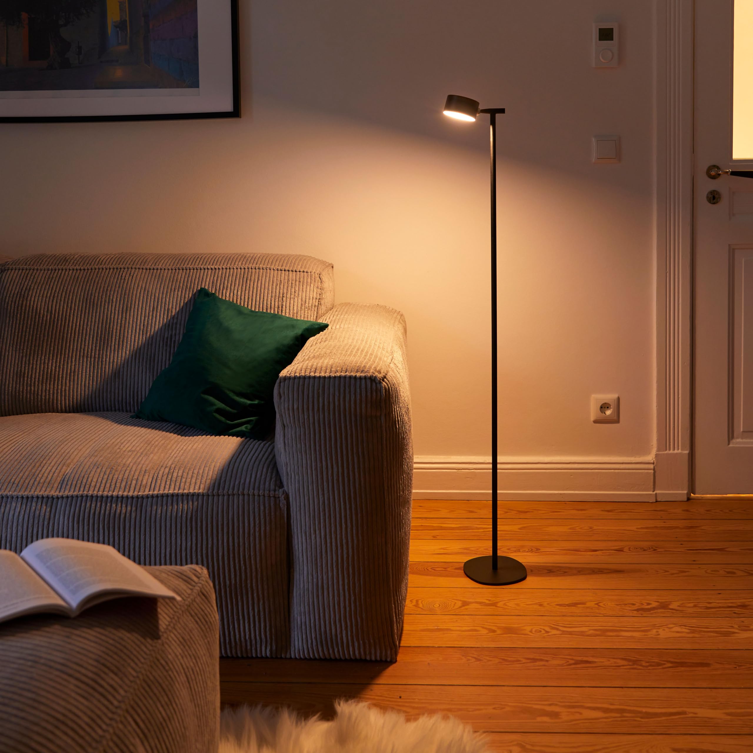 Northpoint LED Akku Stehlampe 3-in-1 Leselampe Dimmbar Flexibel als Steh- Tisch- & Wandleuchte Warmweißes Licht (3000K) Innen & Außen Höhenverstellbar bis 120 cm (schwarz)