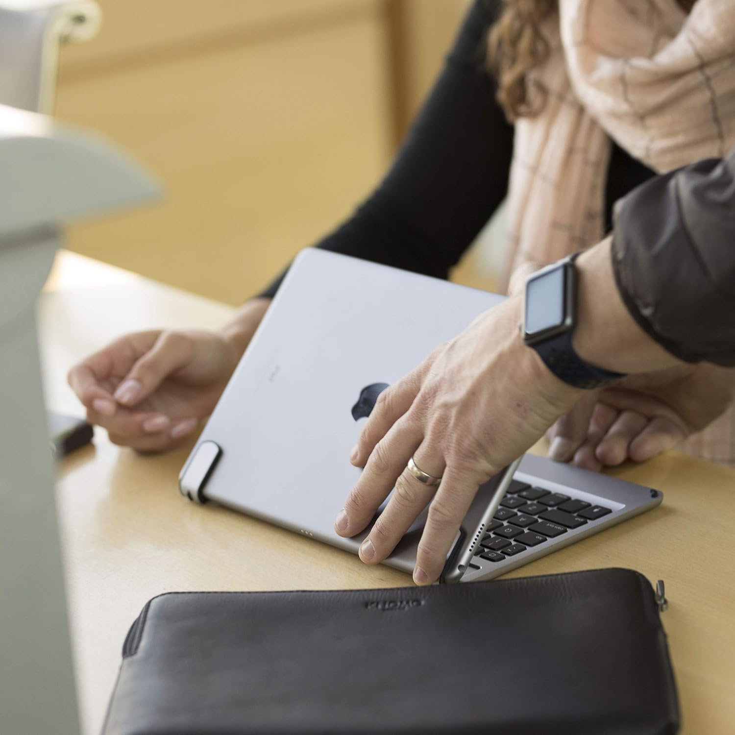 Uр Tо 60% оƒƒ Brydge 13-inch Leather Organizer for 12.9-inch iPad Pro, 13-inch MacBook, Google Pixel Slate, Google Pixelbook, and More 50% оƒƒ Dіѕсоunt Brydge 13-inch Leather Organizer for 12.9-inch iPad Pro, 13-inch MacBook, Google Pixel Slate, Google Pixelbook, and More